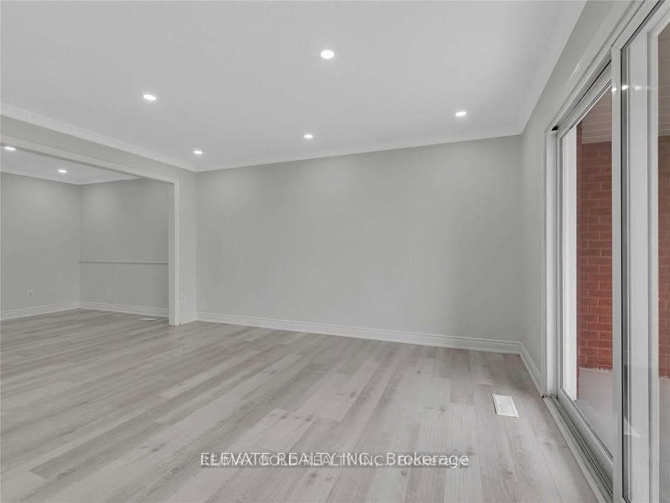 6 Major Oaks Drive photo 2