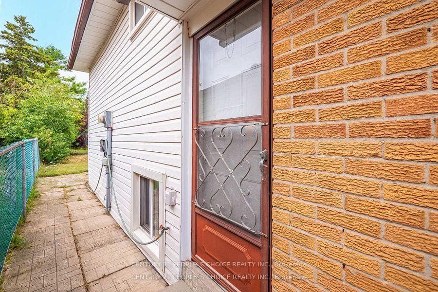 3404 MONICA Drive photo 2