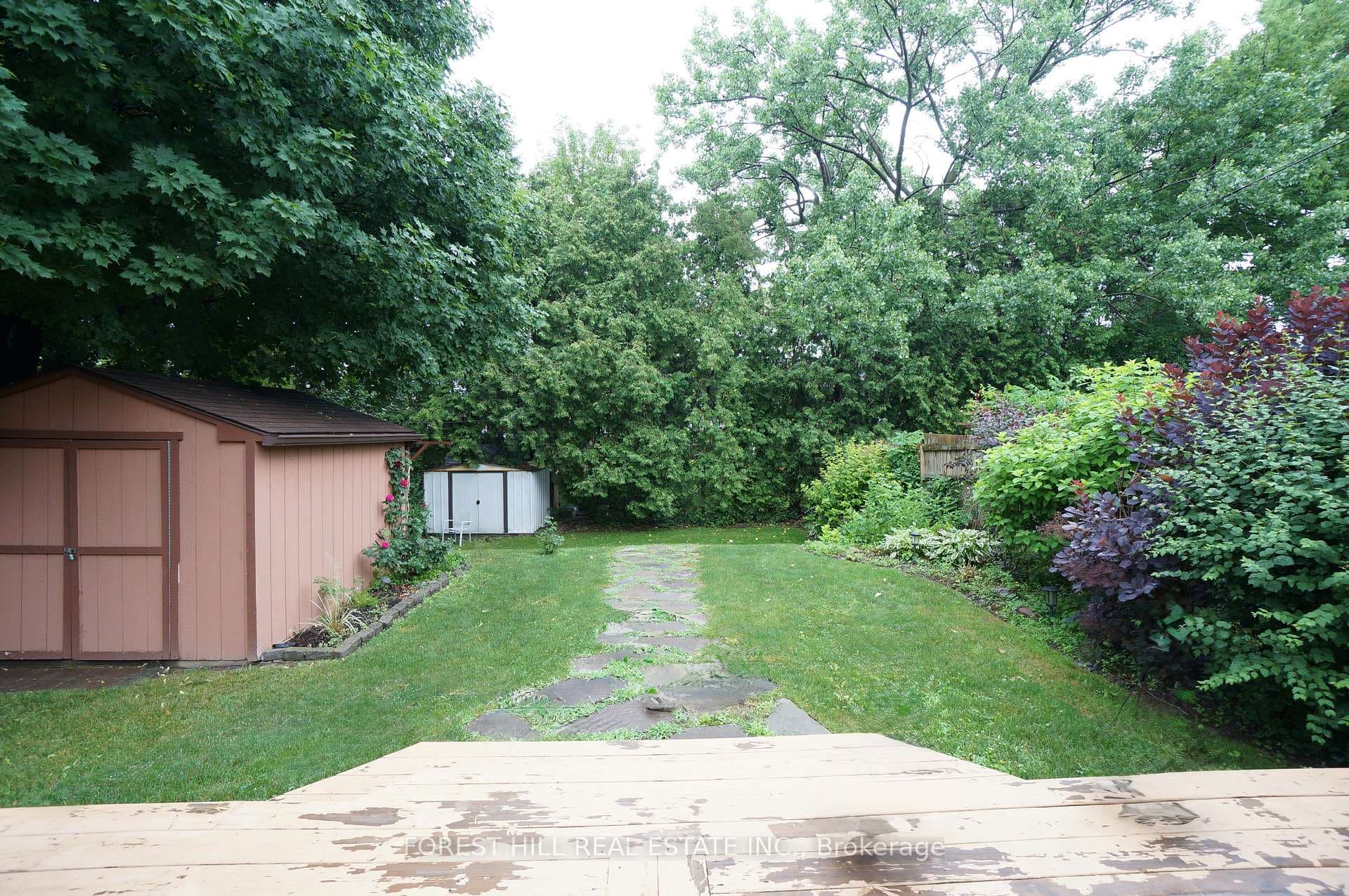 7 Twin Pauls Crescent photo 13