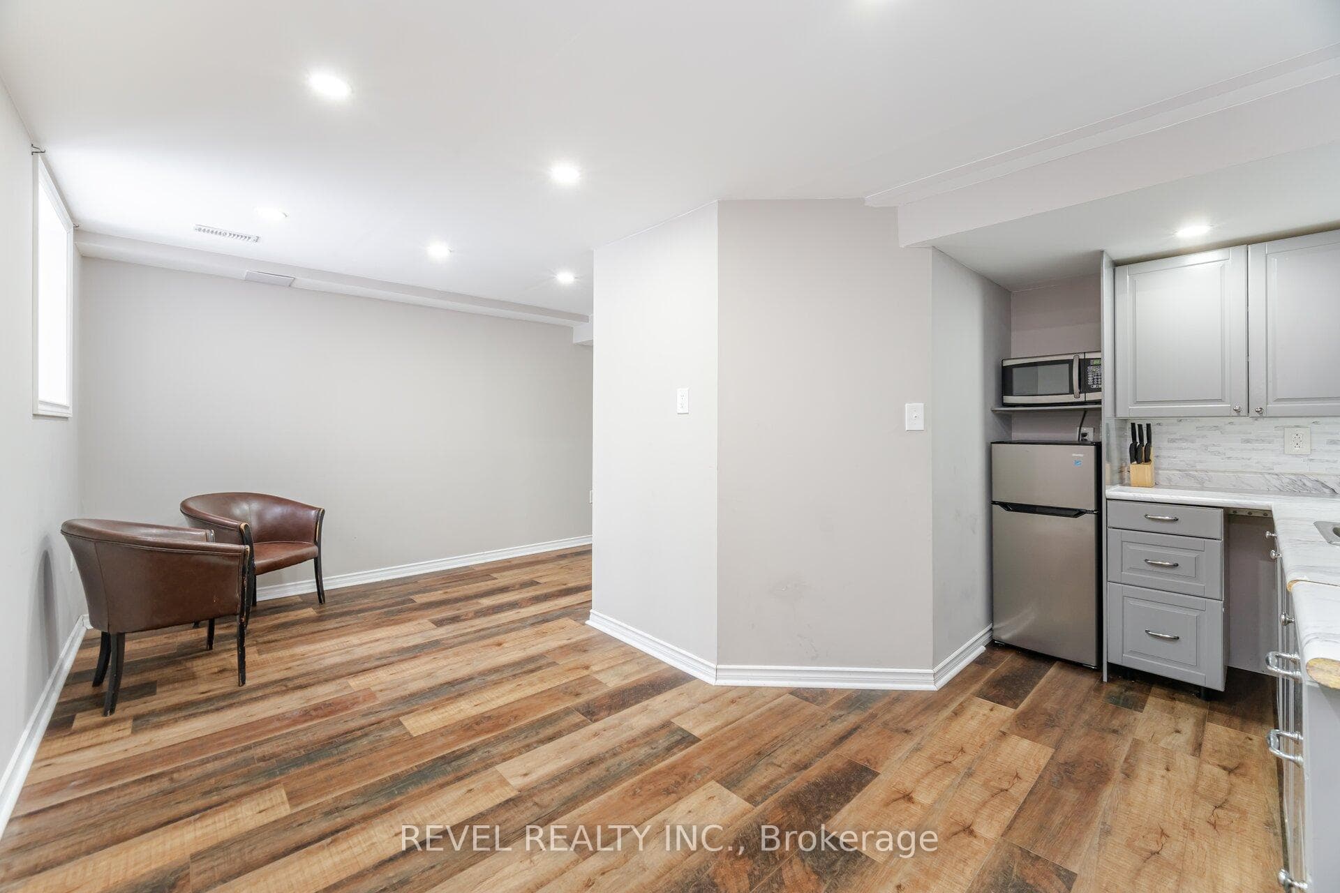 445 Ontario Street Unit 22 photo 40