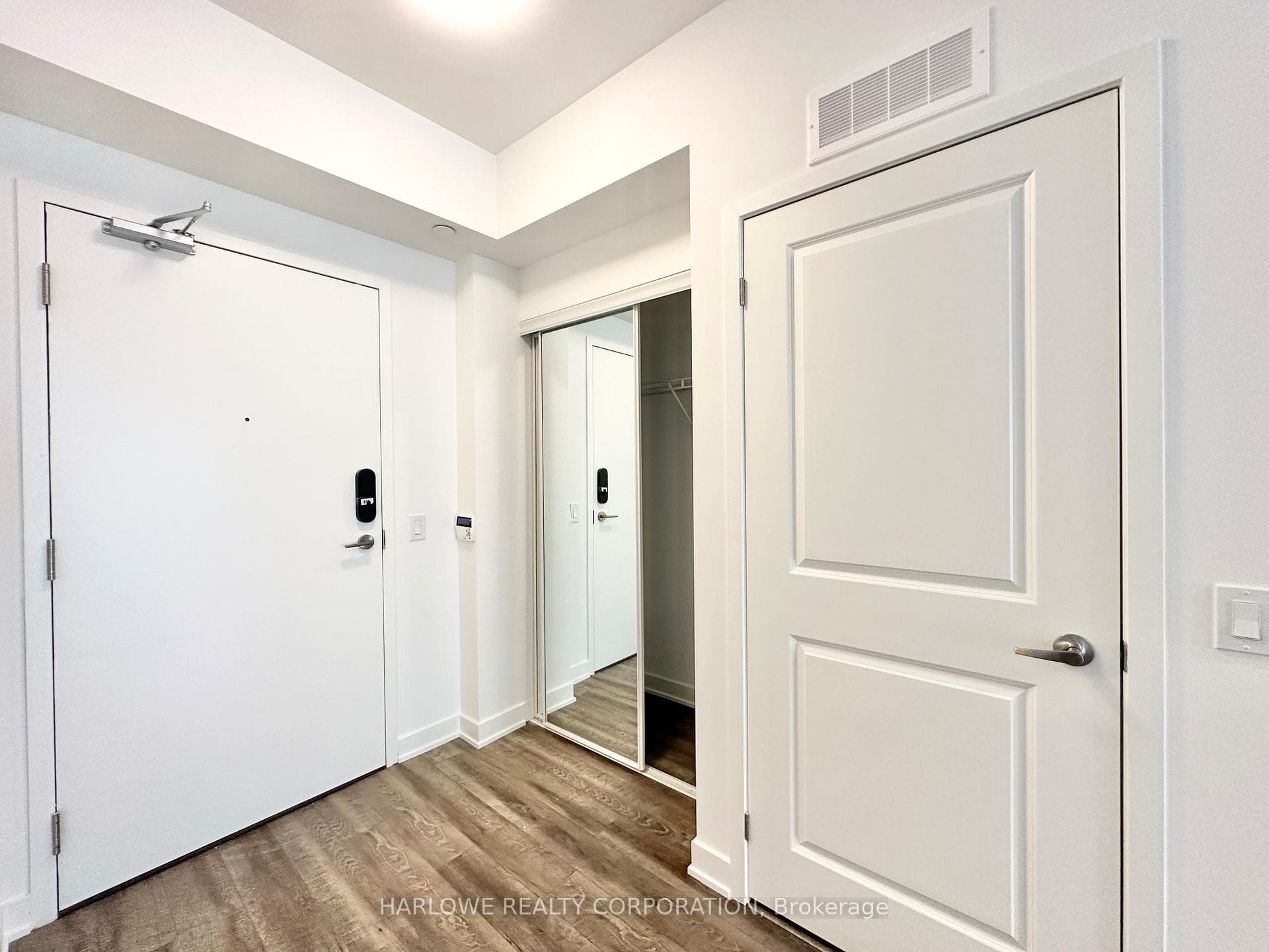 543 Richmond Street Unit 612 photo 3
