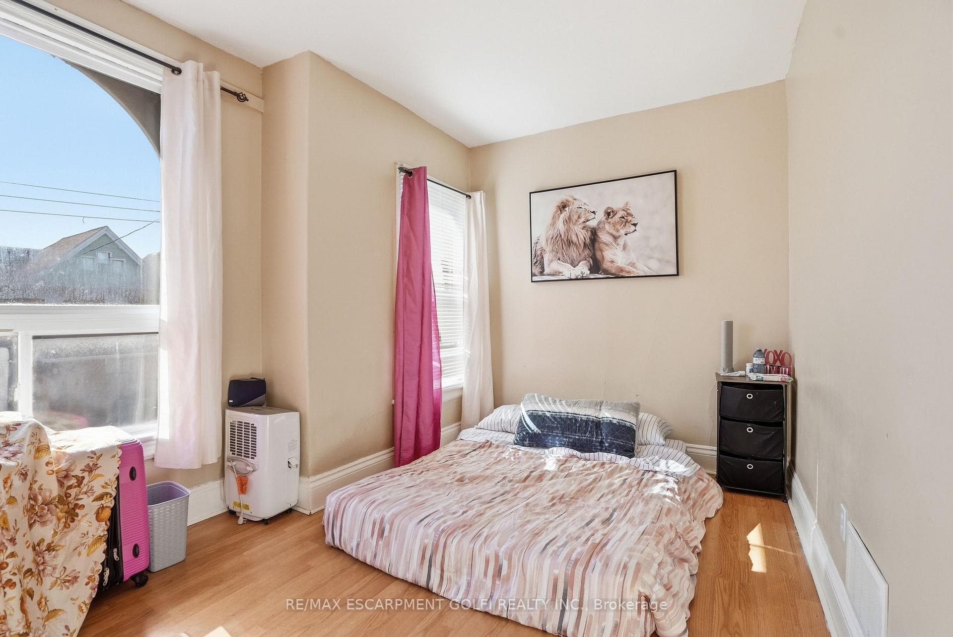 211 West Avenue photo 10