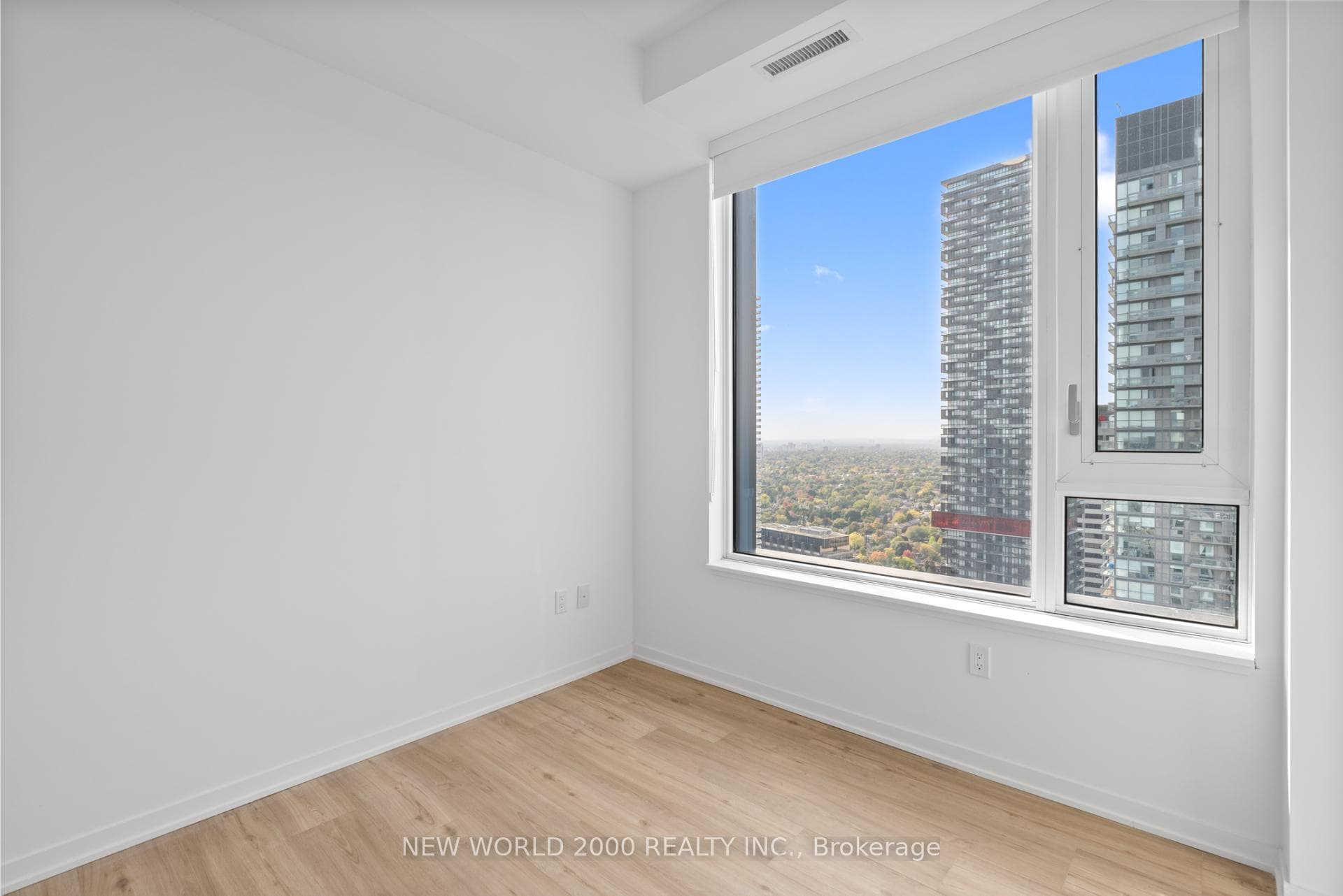 101 Roehampton Avenue Unit 3610 photo 16
