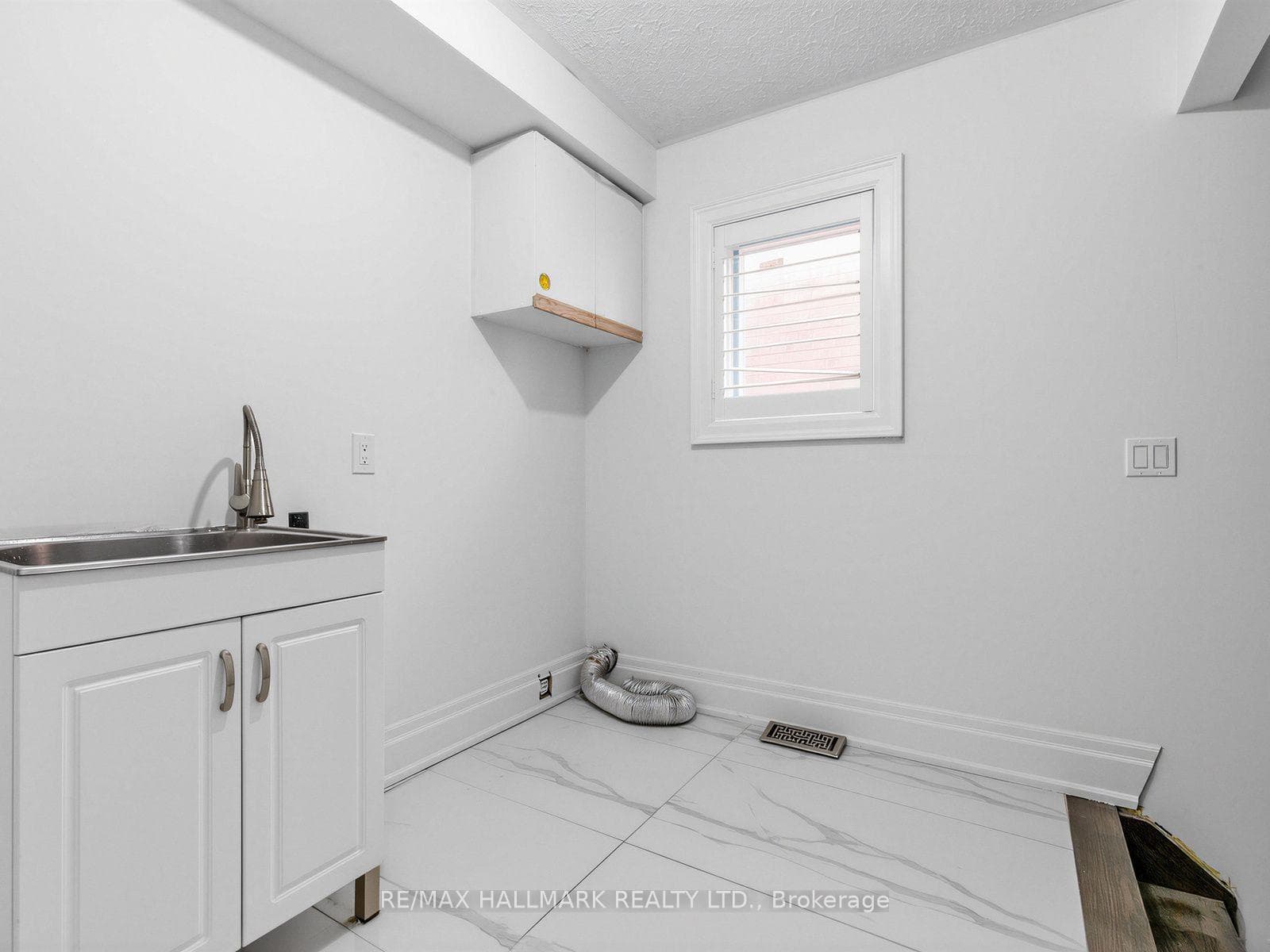 287 Andy Crescent photo 25