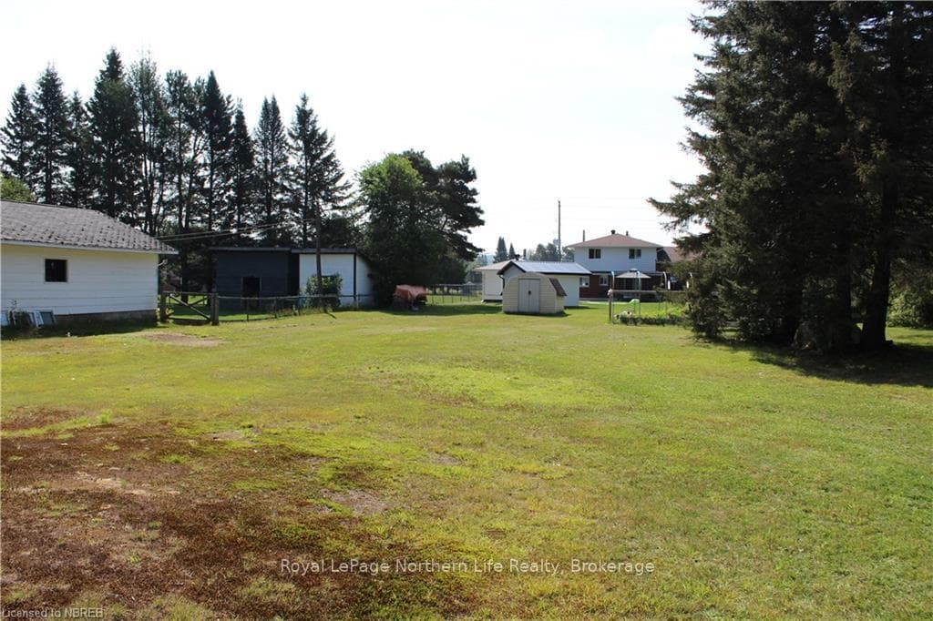 407 MORRISON Street photo 4