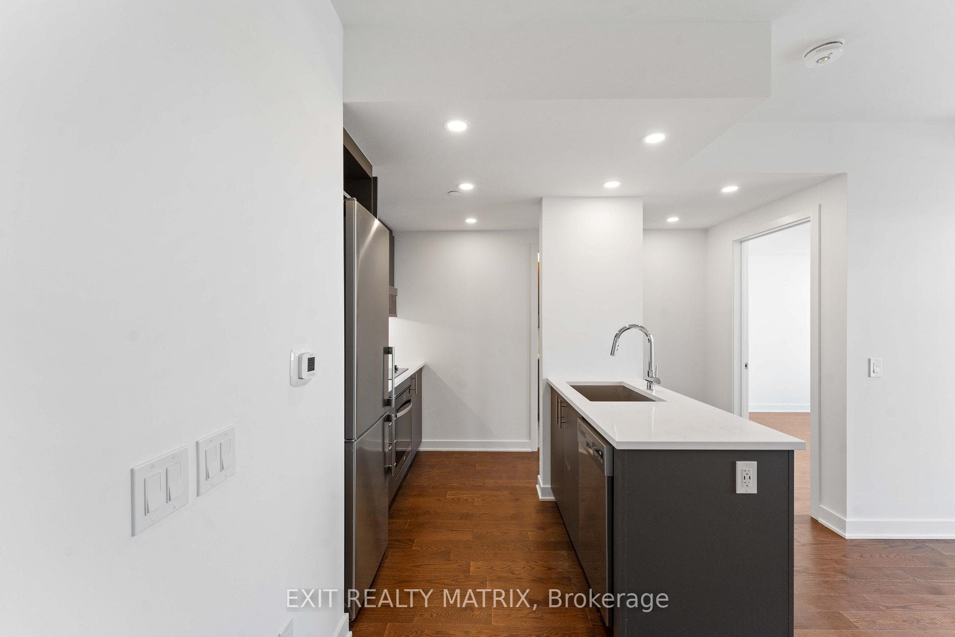 340 Queen Street Unit 2302 photo 13