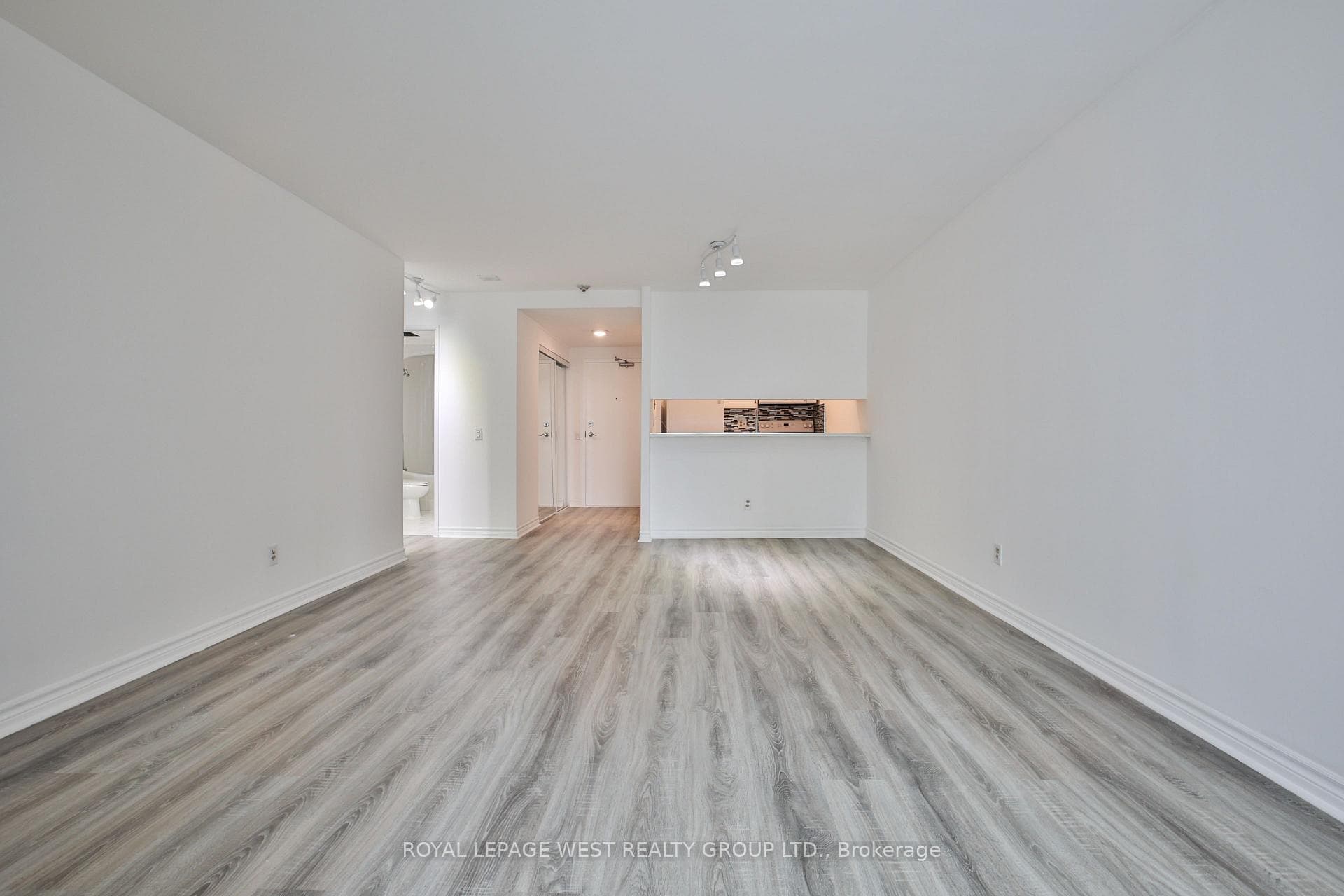 Living/Dinning Room
