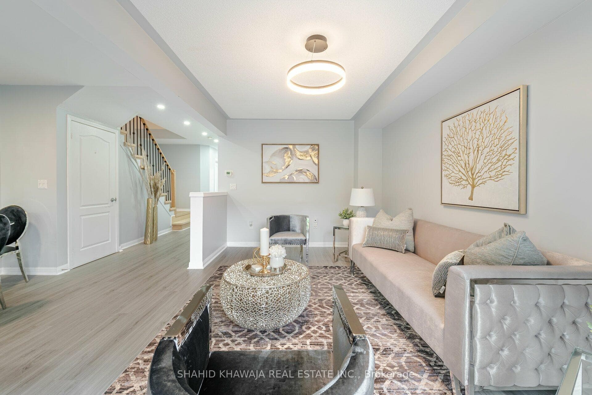 3930 Coachman Circle photo 4