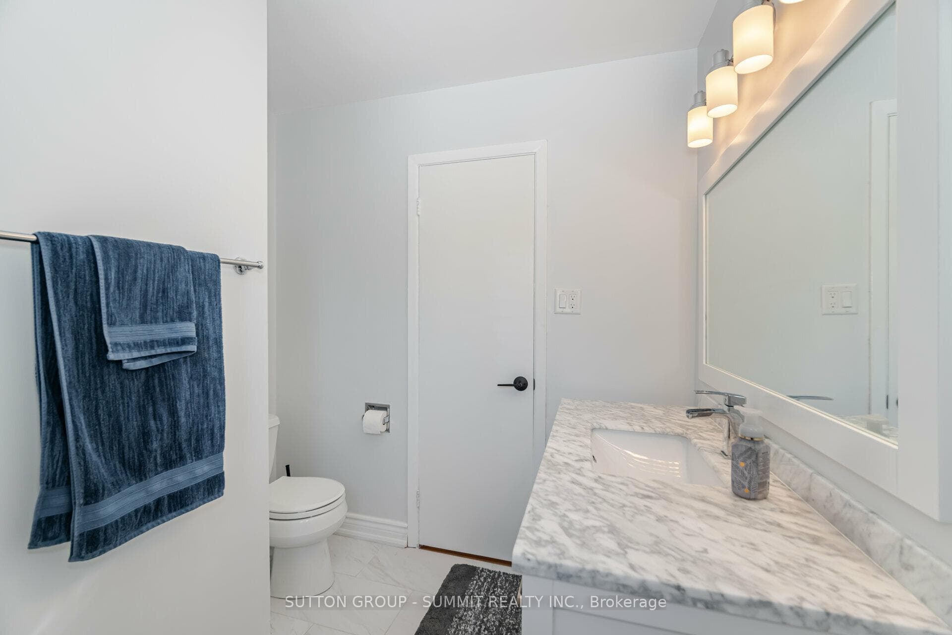 2379 Goodison Avenue photo 28