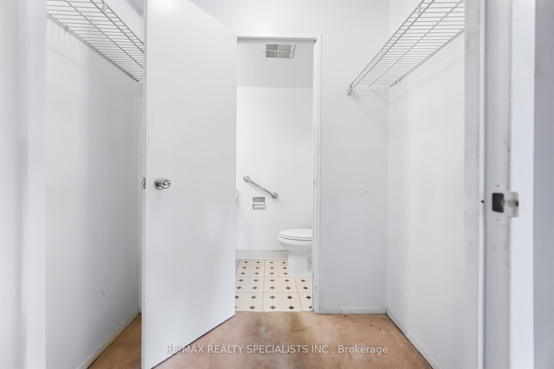 2929 Aquitaine Avenue Unit 214 photo 24