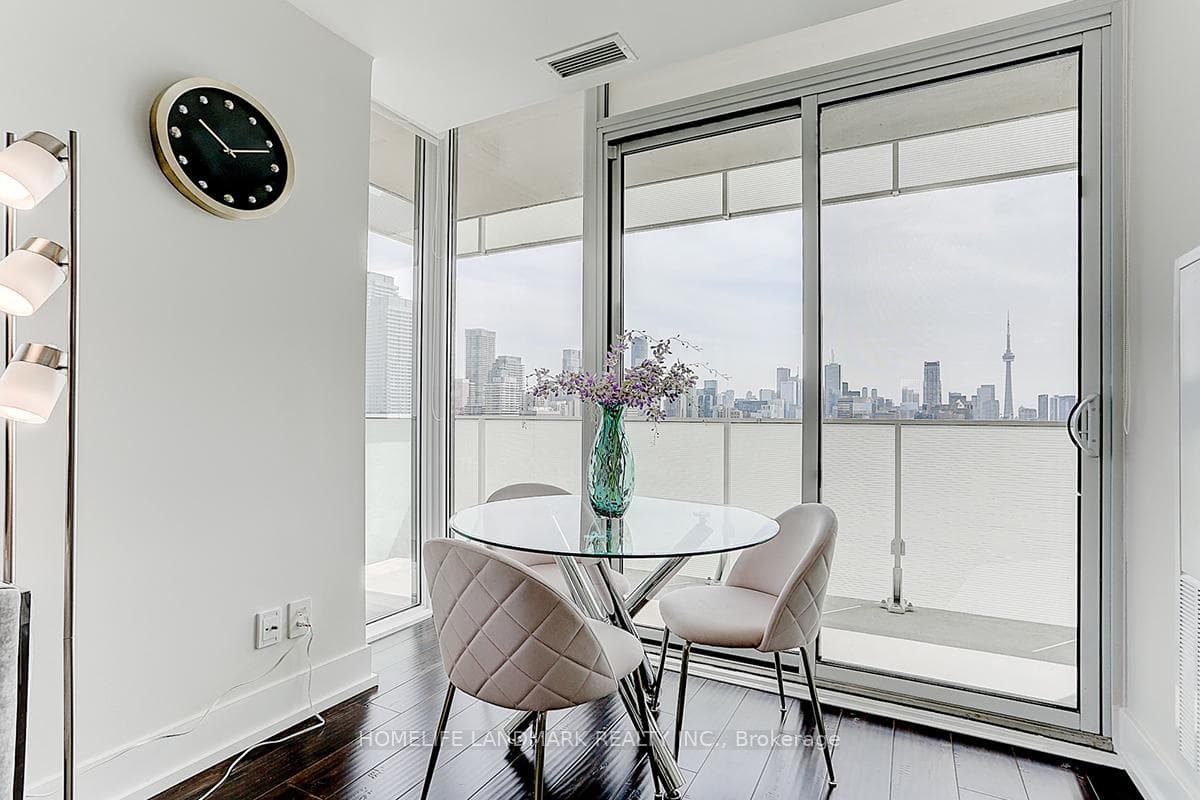200 Bloor Street Unit 1804 photo 27