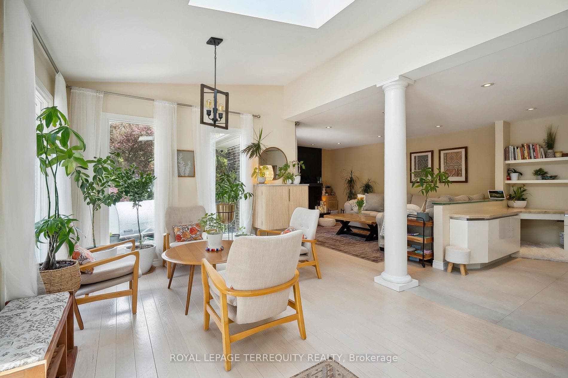 219 Valleyview Court photo 15