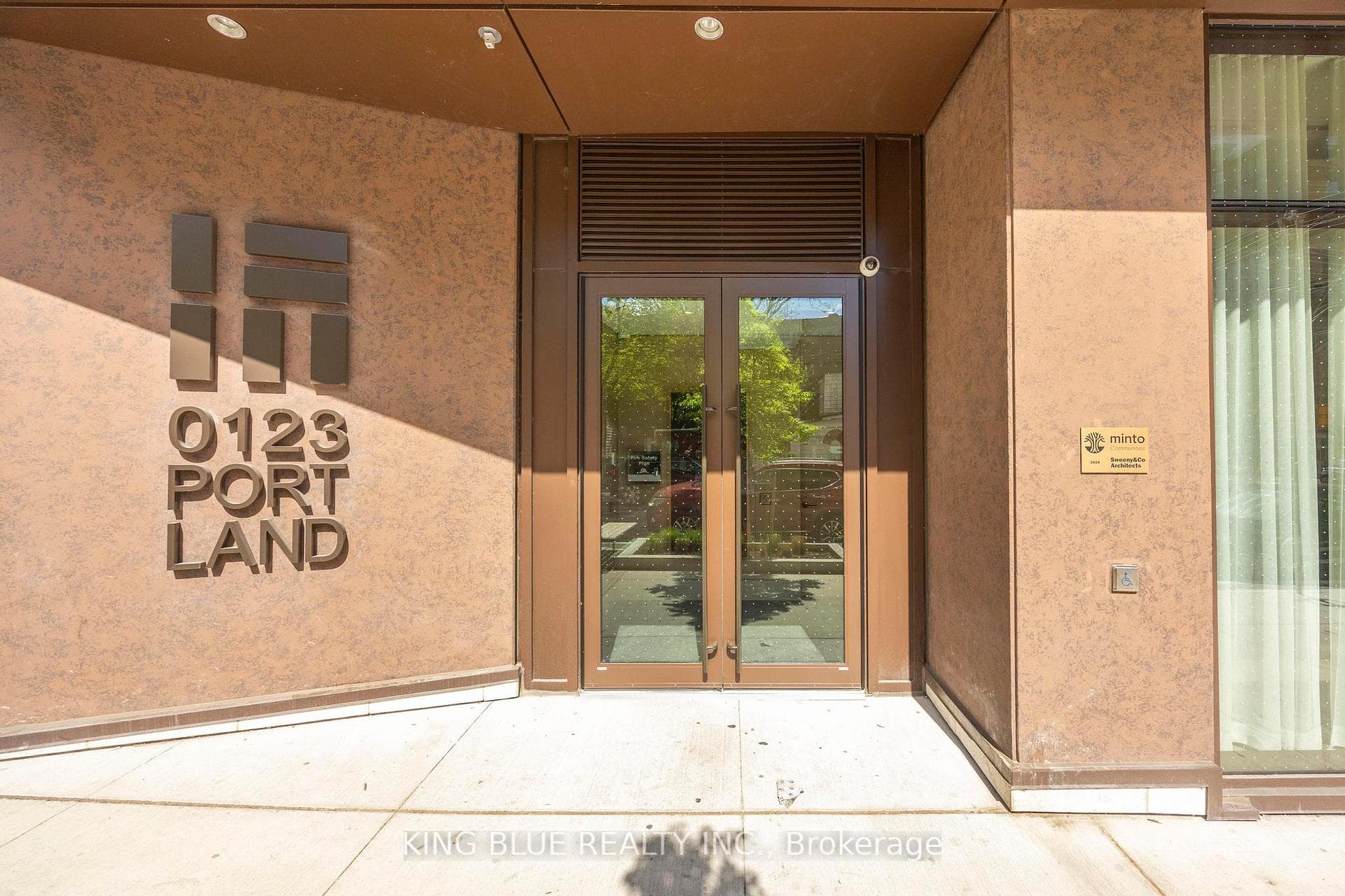 123 Portland Street Unit 701 photo 2