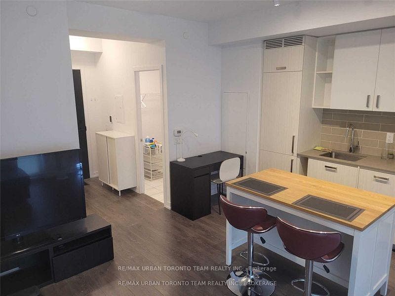 125 Redpath Avenue Unit 2711 photo 15