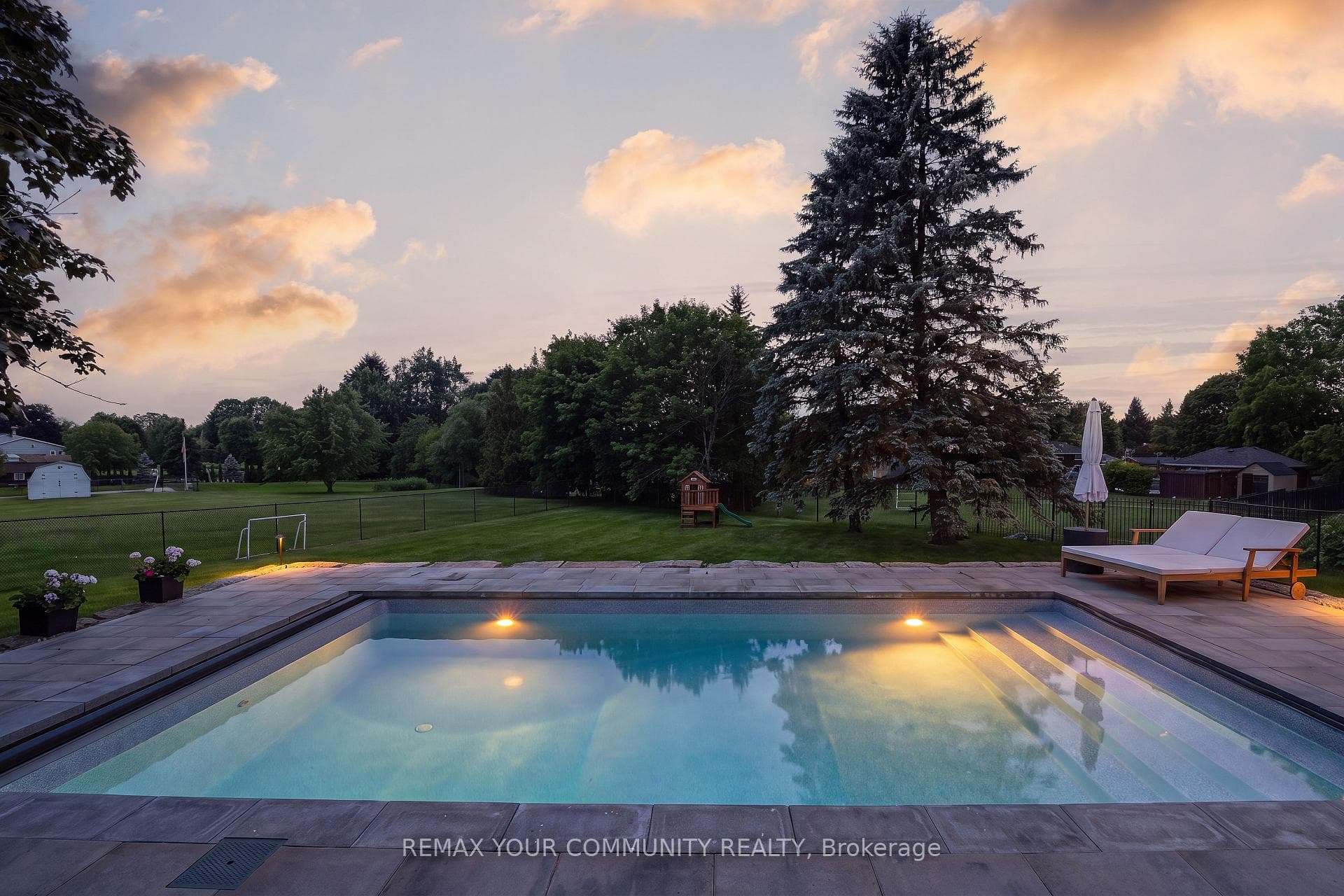 72 Cook Drive photo 42