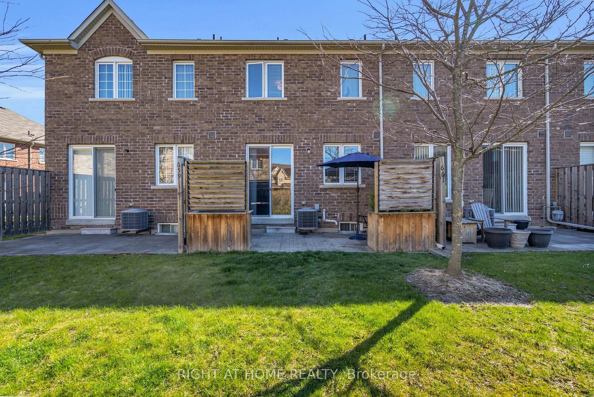 659 Wendy Culbert Crescent photo 15