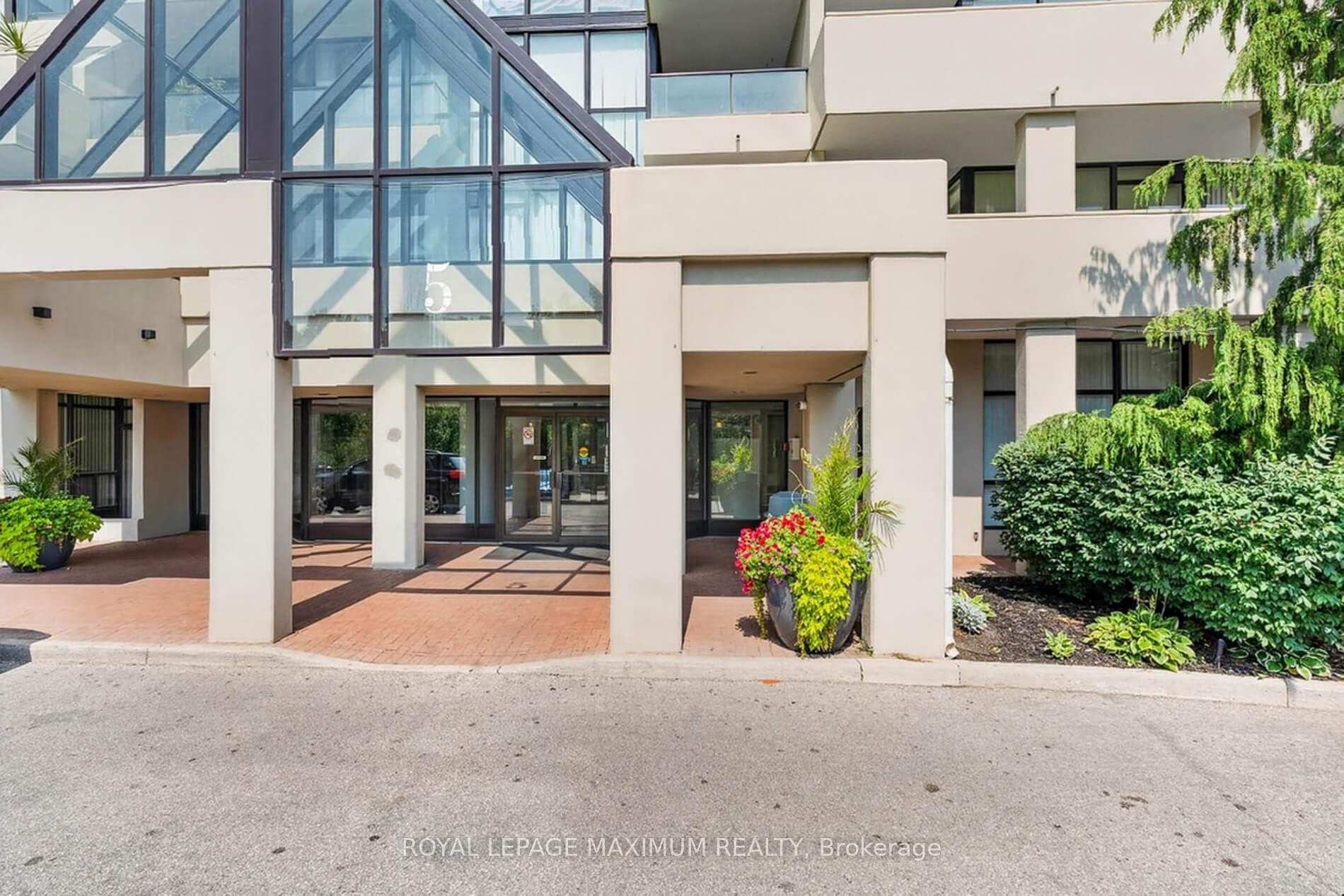 5 Rowntree Road Unit 717 photo 6