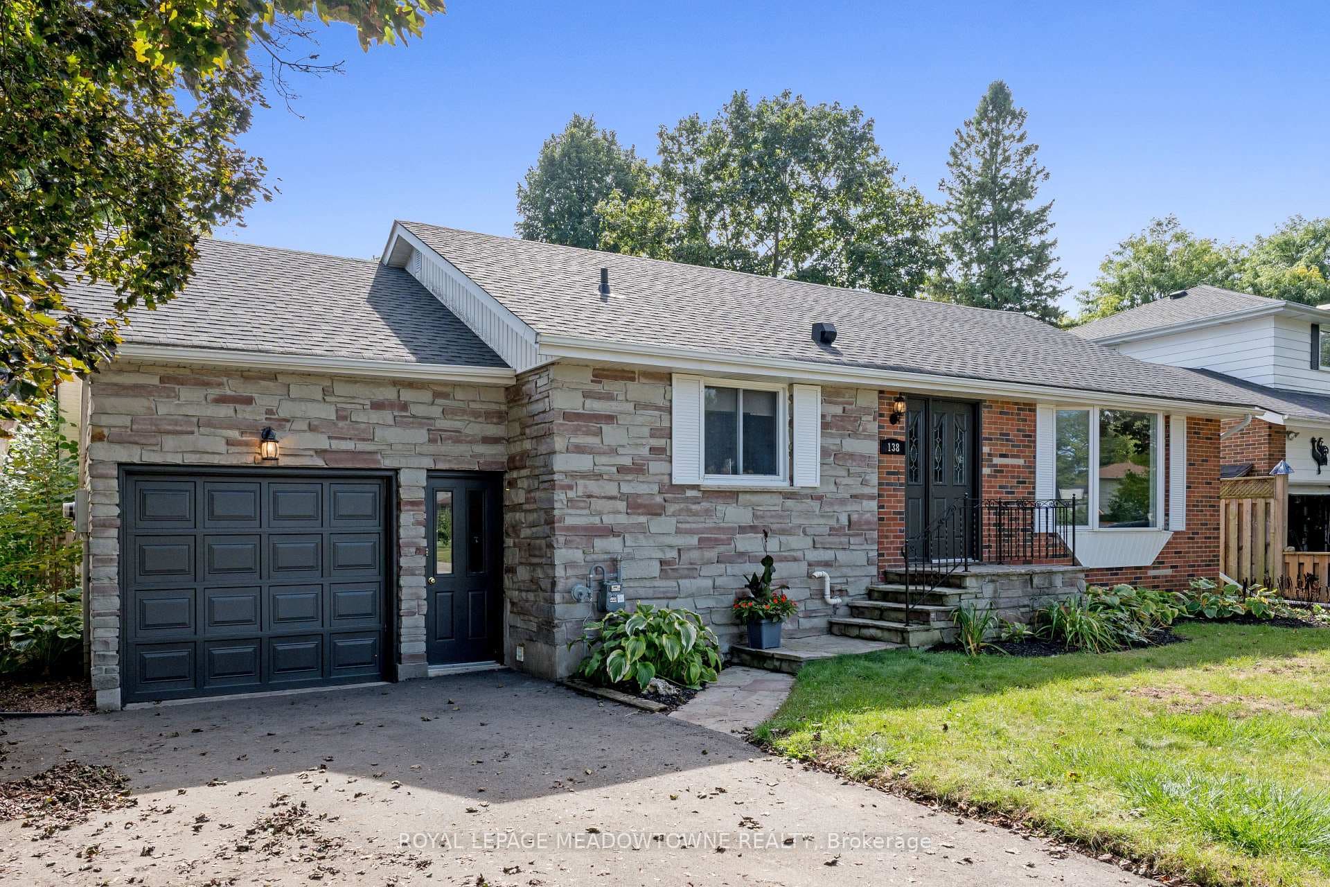 138 Elizabeth Drive photo 6