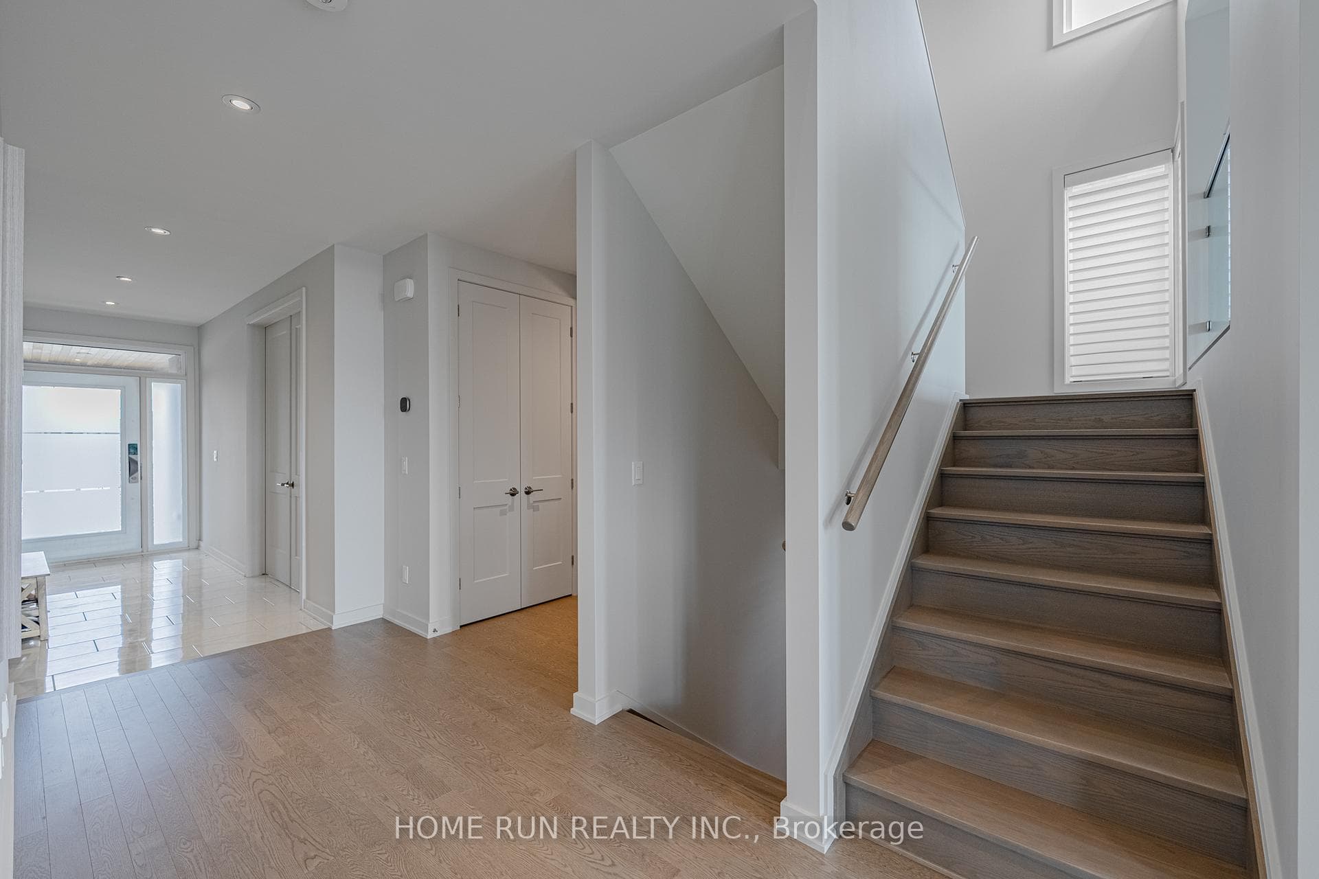 314 Shuttleworth Drive photo 6