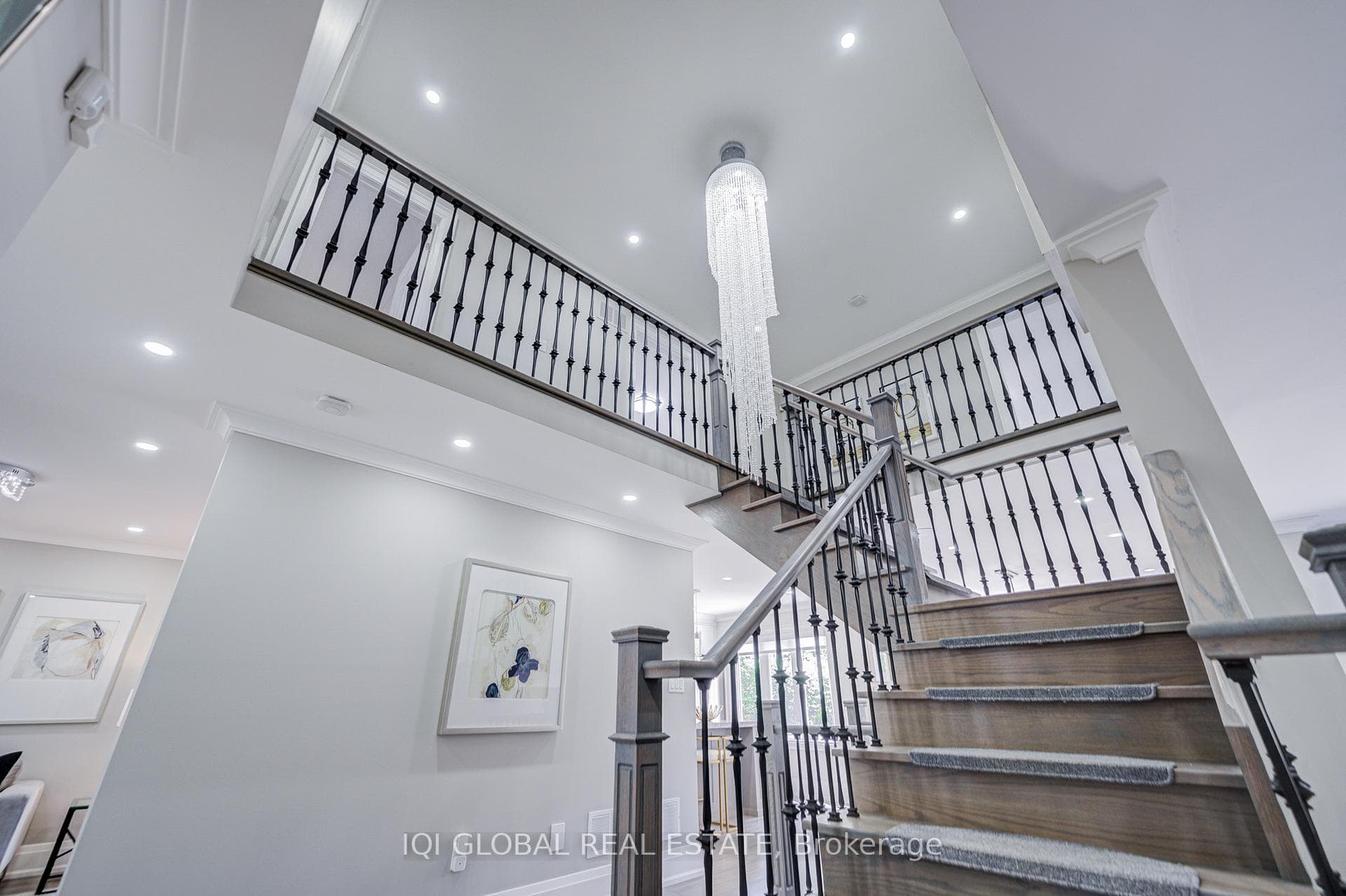 235 Belview Avenue photo 6