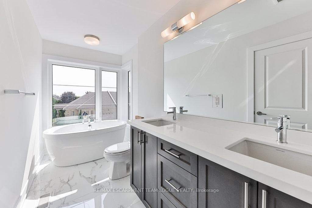 2273 TURNBERRY Road Unit 22 photo 24