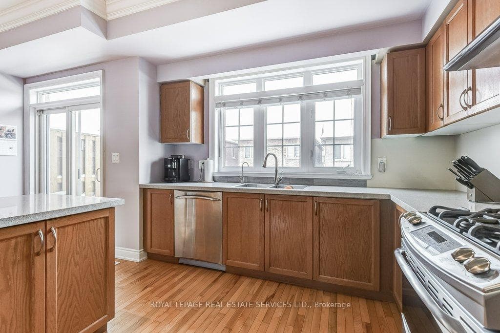 8 Ramage Lane photo 19
