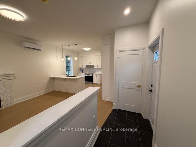 24 Ashley Street photo 3