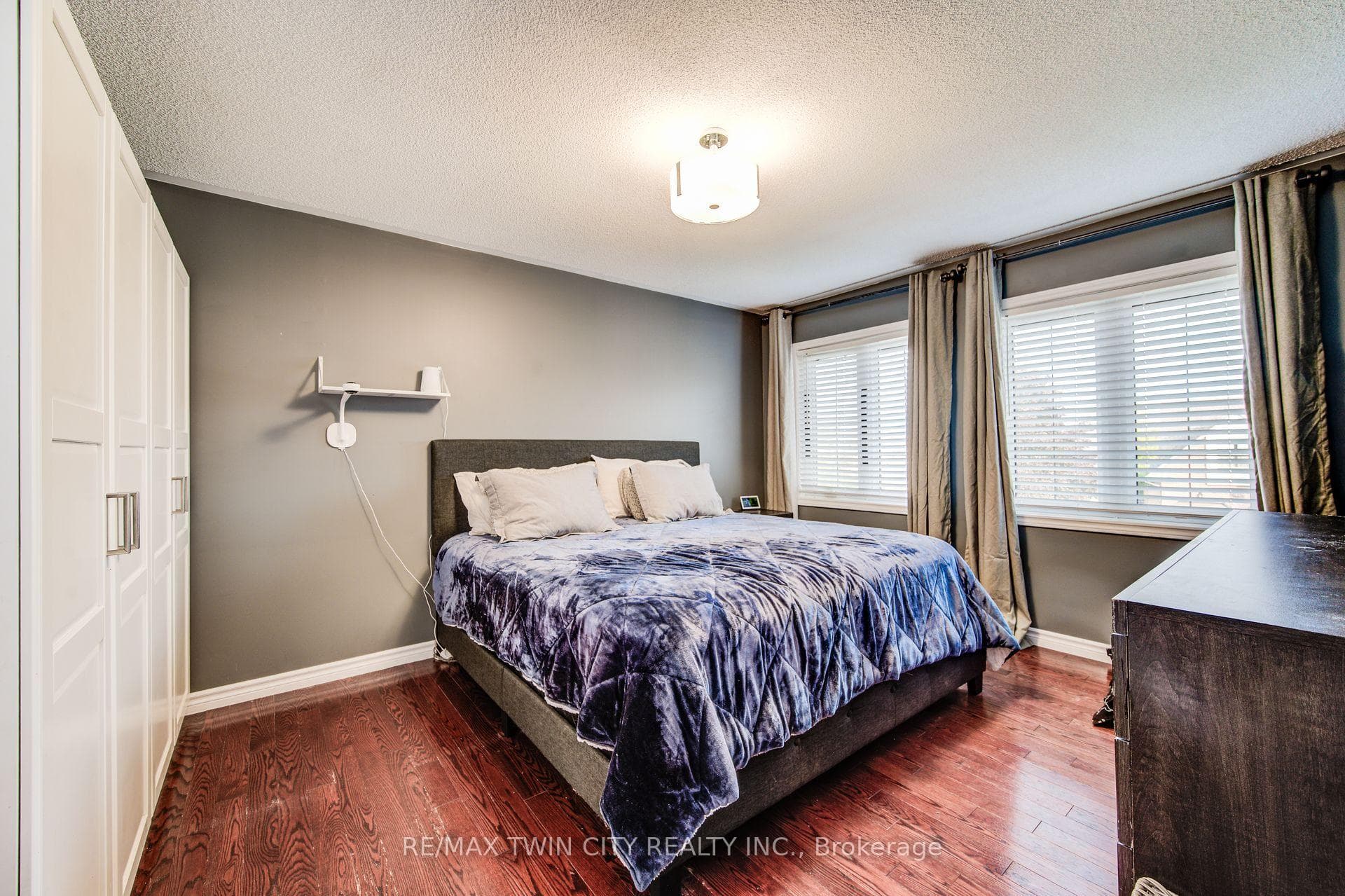 118 Glenvalley Drive photo 25