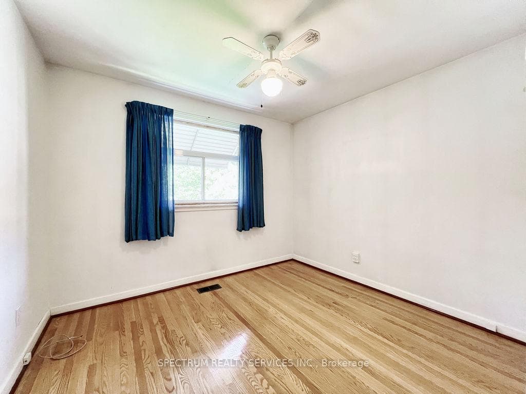 206 Rosemount Avenue photo 23