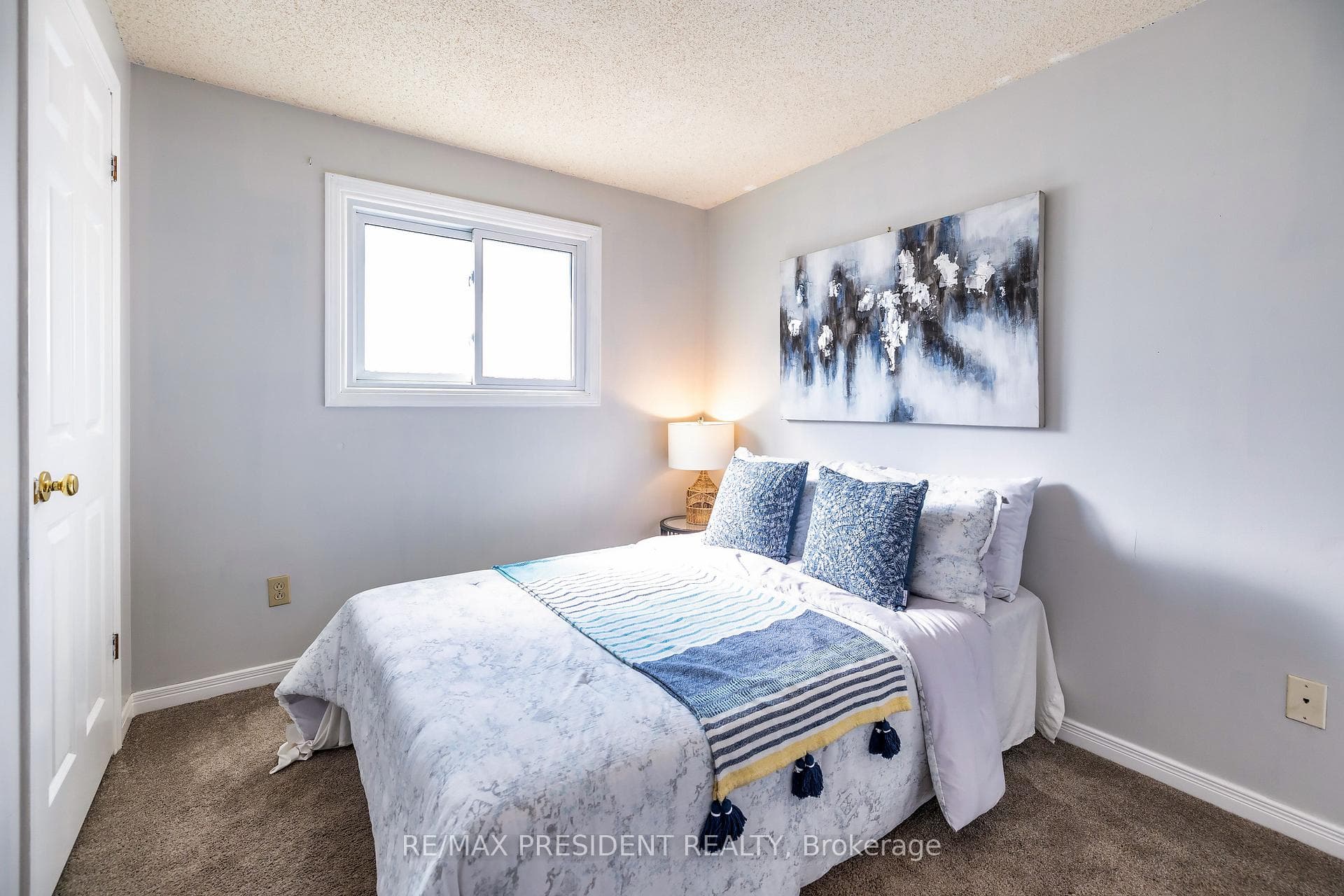 146 Sandringham Drive photo 22