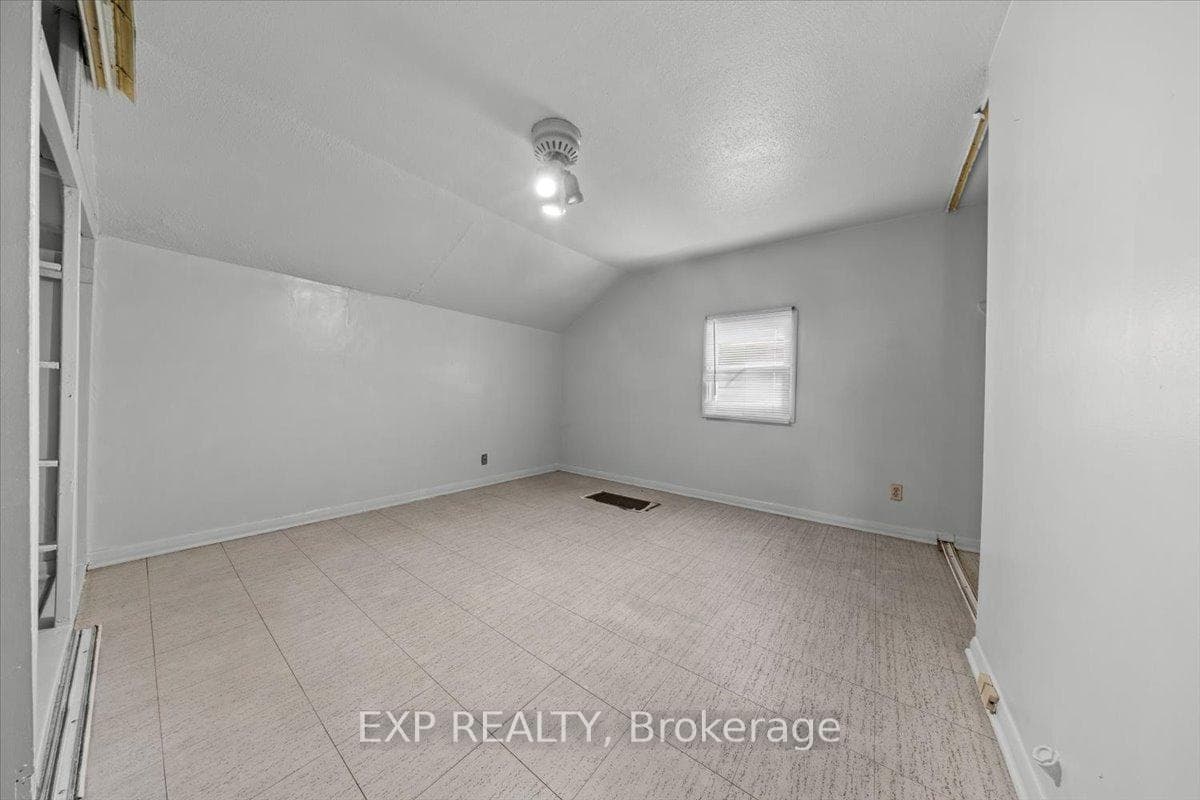 198 Hinchey Avenue photo 23
