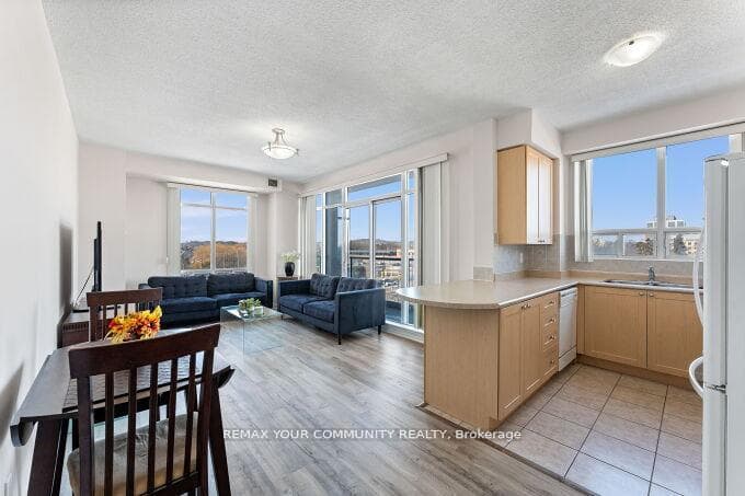 11121 Yonge Street Unit 519 photo 13