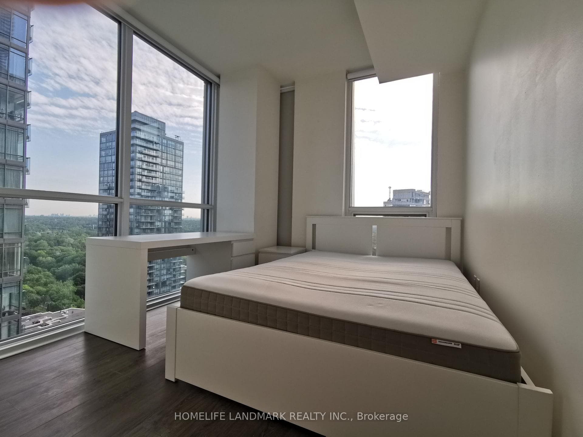 1 Yorkville Avenue Unit 2308 photo 4