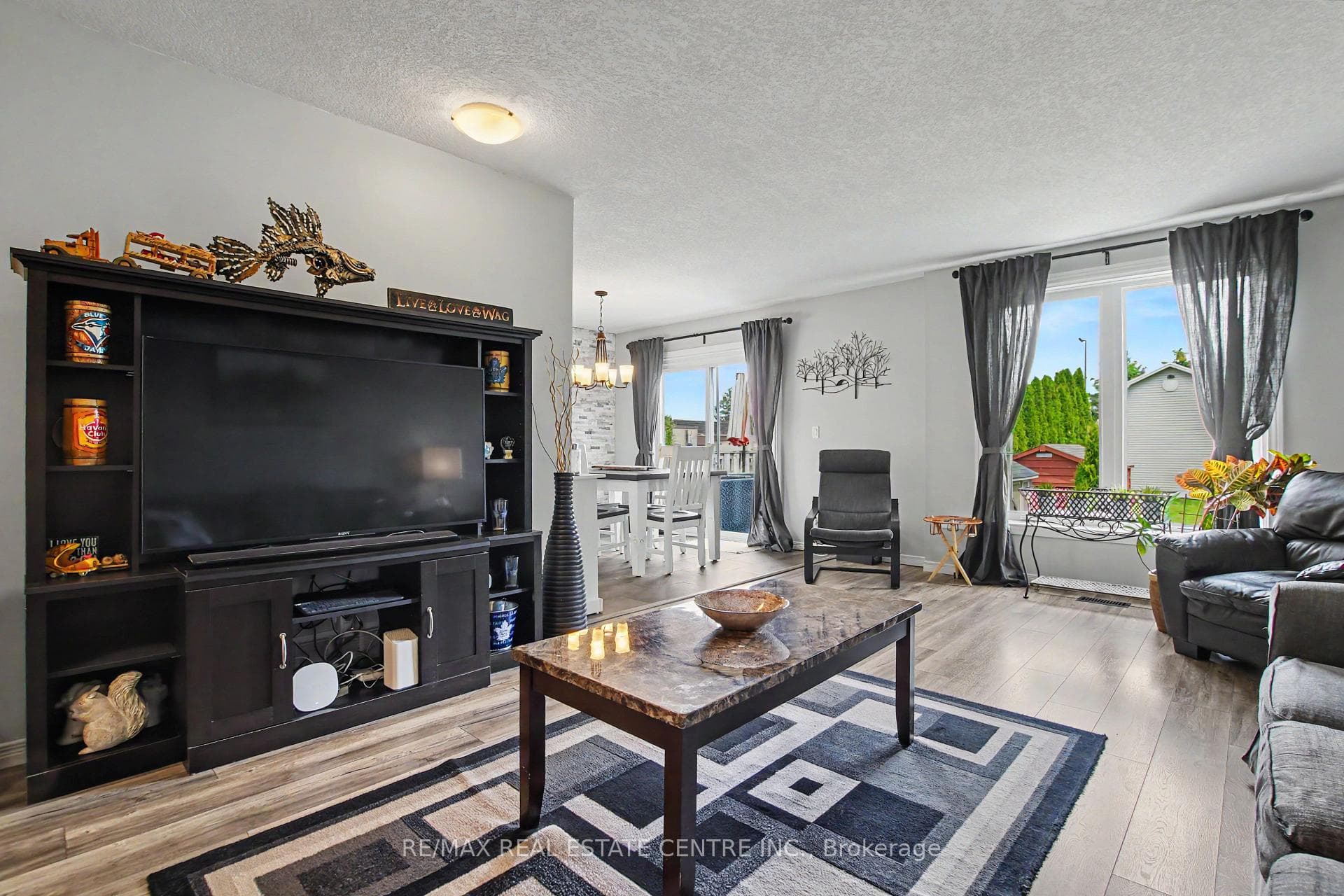 1045 Queens Bush Road photo 15