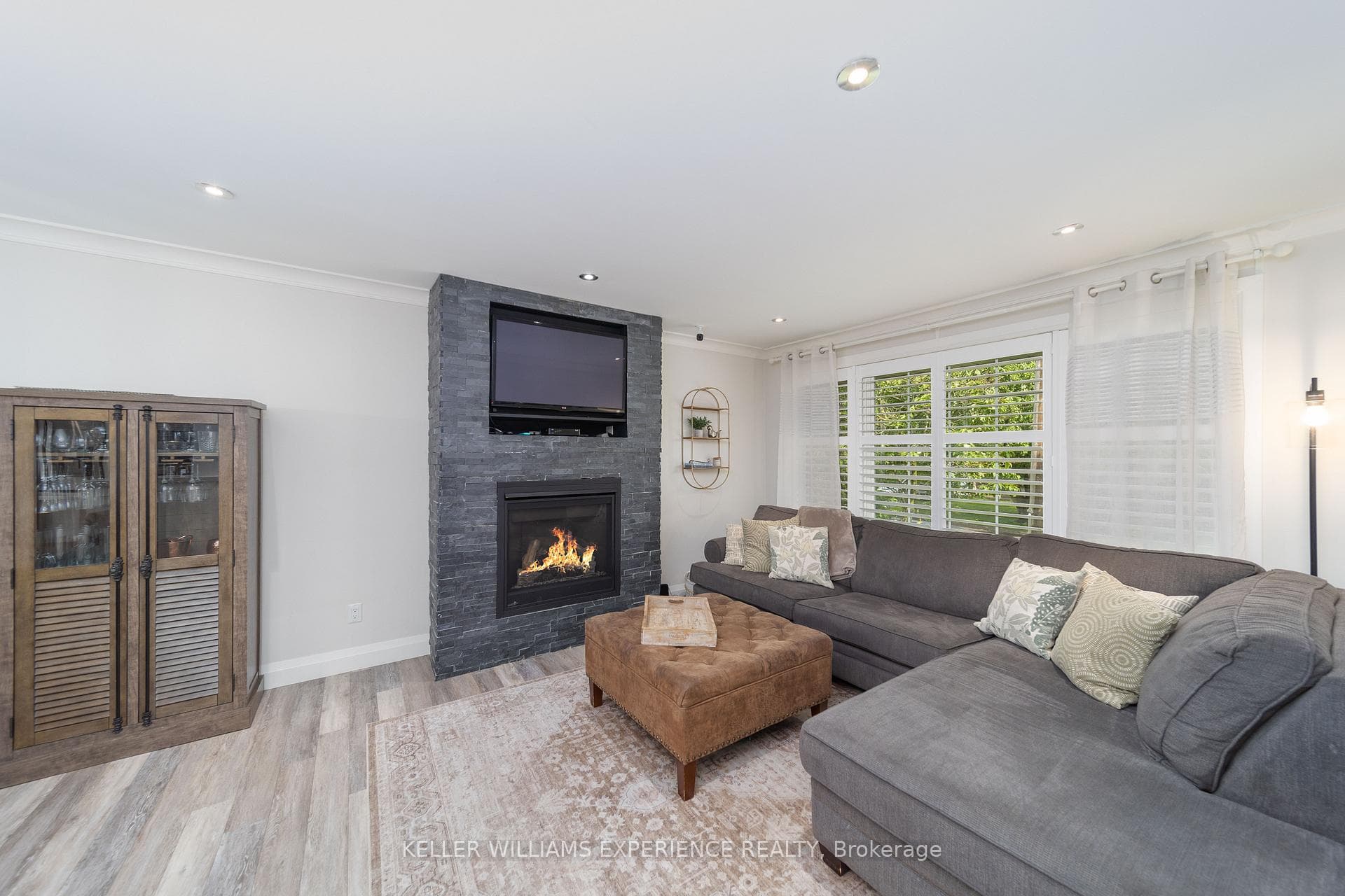 24 Highview Road photo 4