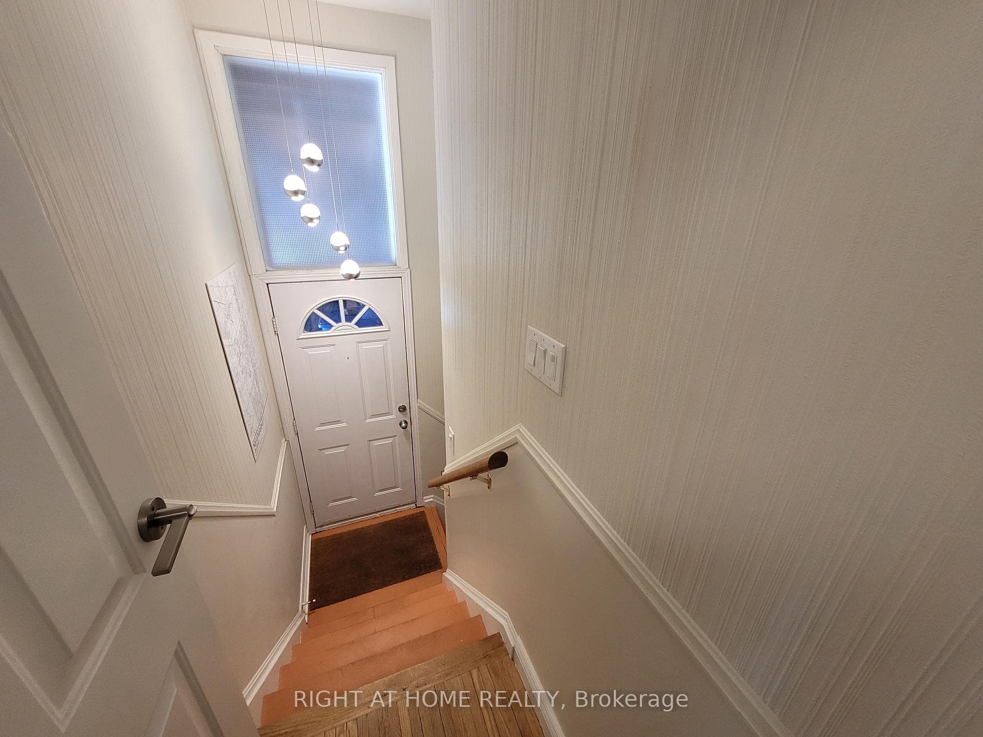 744 Botany Hill Crescent Unit Main photo 8