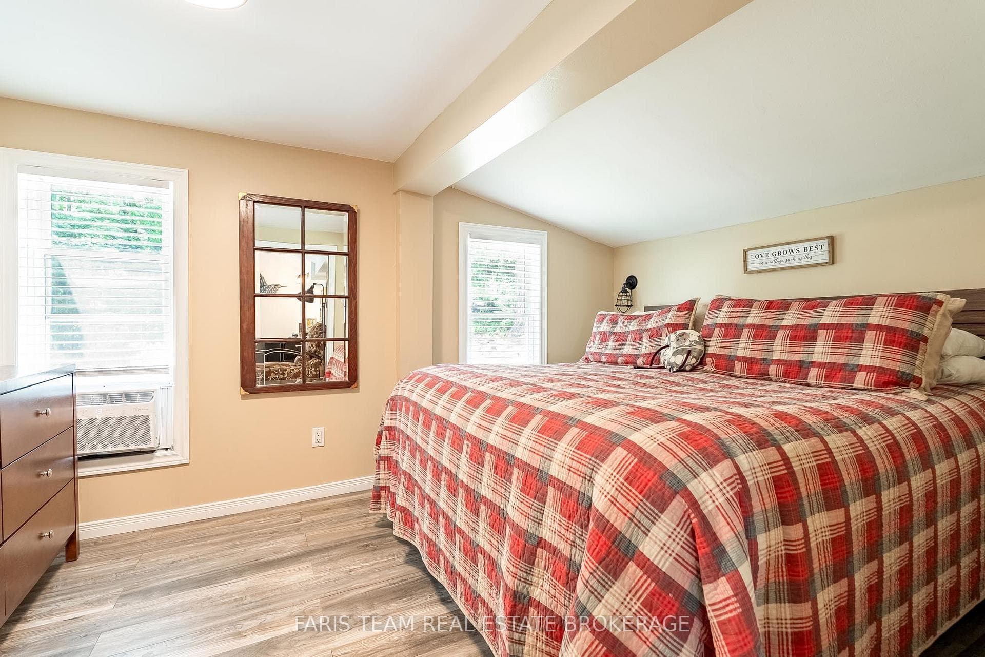 24 Black River Road photo 13