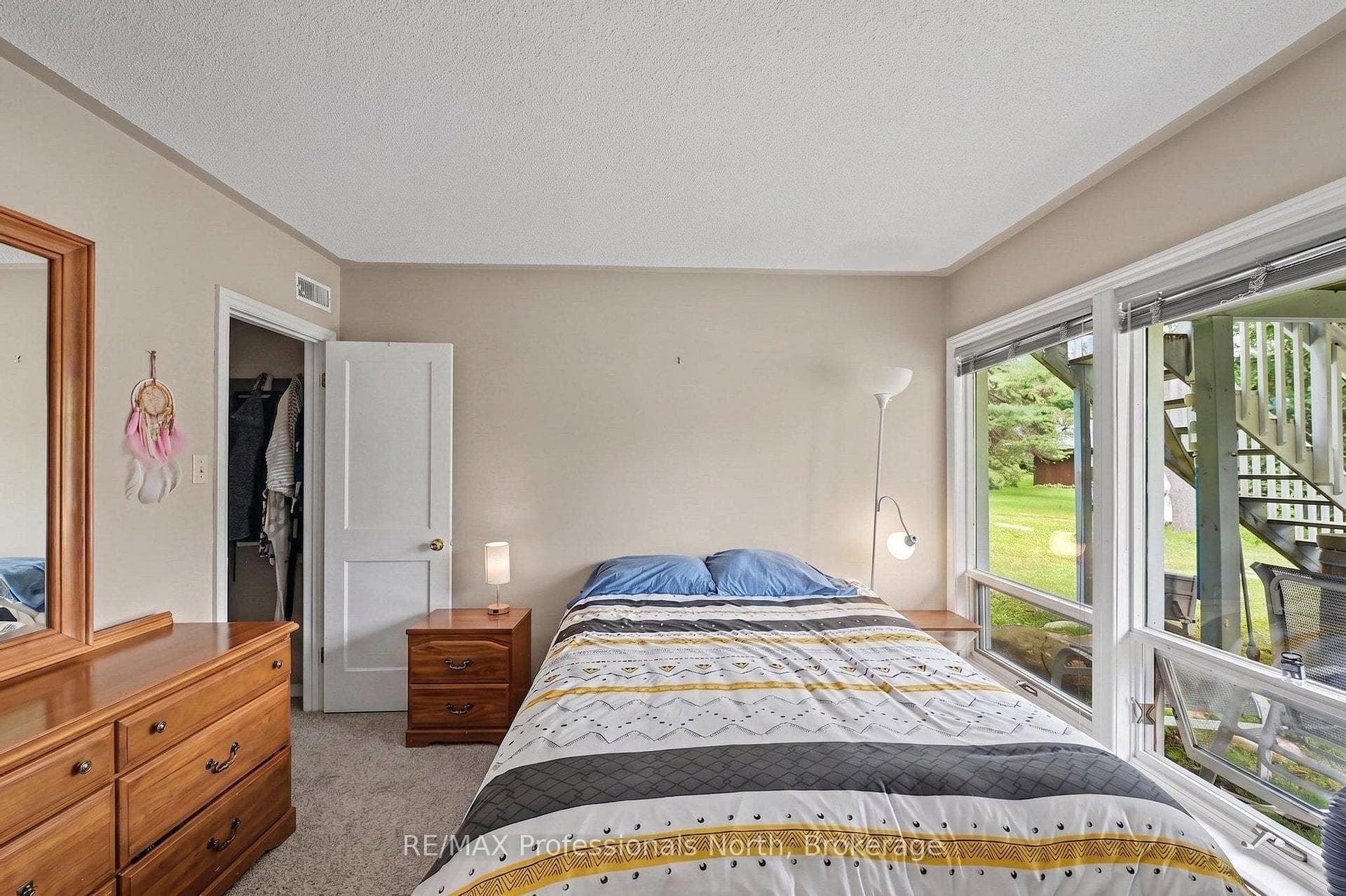 1034 Ablett Court photo 17