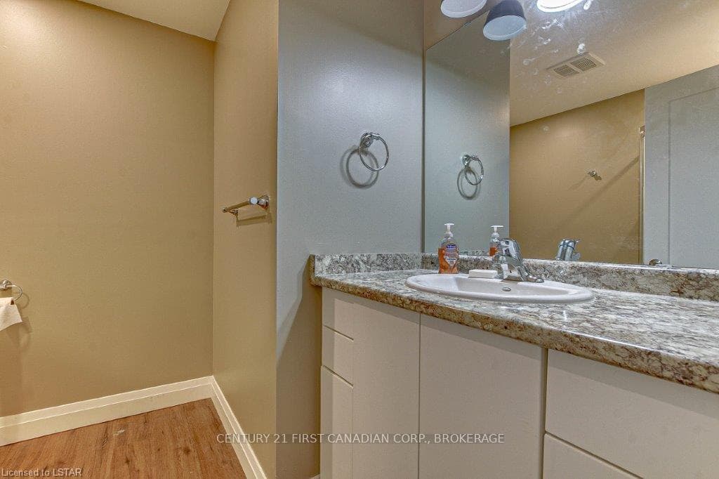 34366 DENFIELD Road photo 23