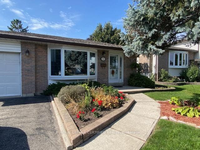 12 Grovetree Place photo 39