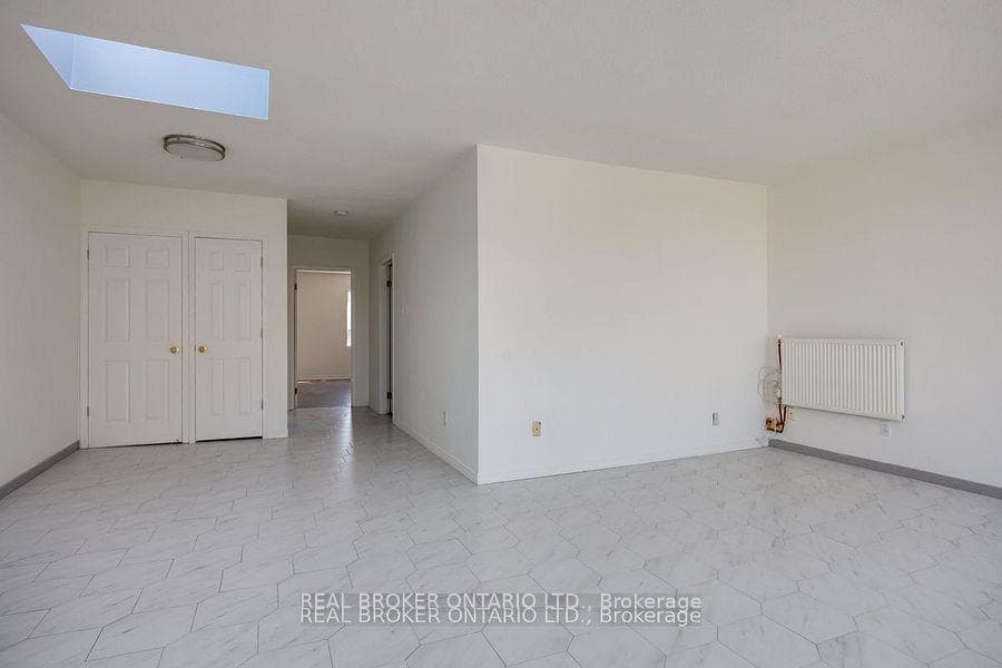 350 Oakwood Street Unit 2 photo 5