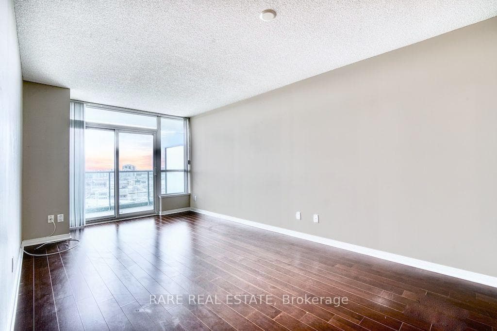 4900 Glen Erin Drive Unit 1210 photo 2