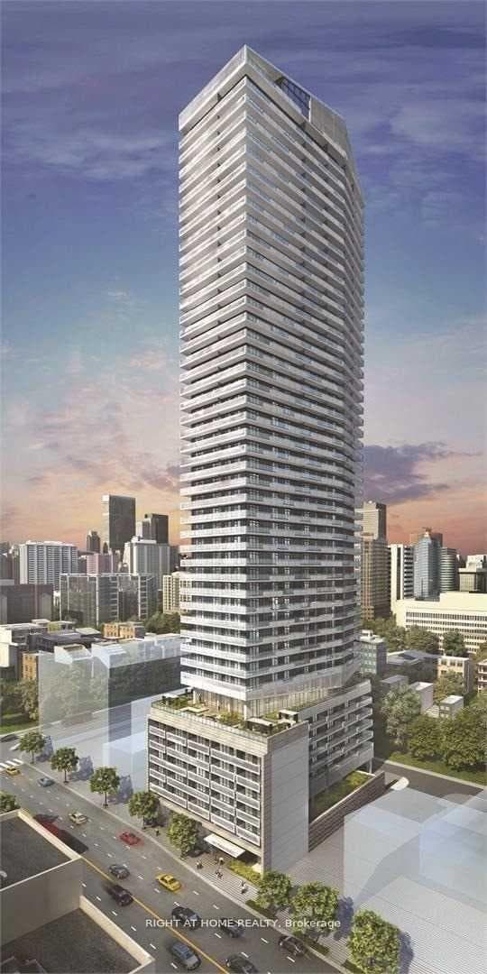 2221 Yonge Street Unit 311 photo 1