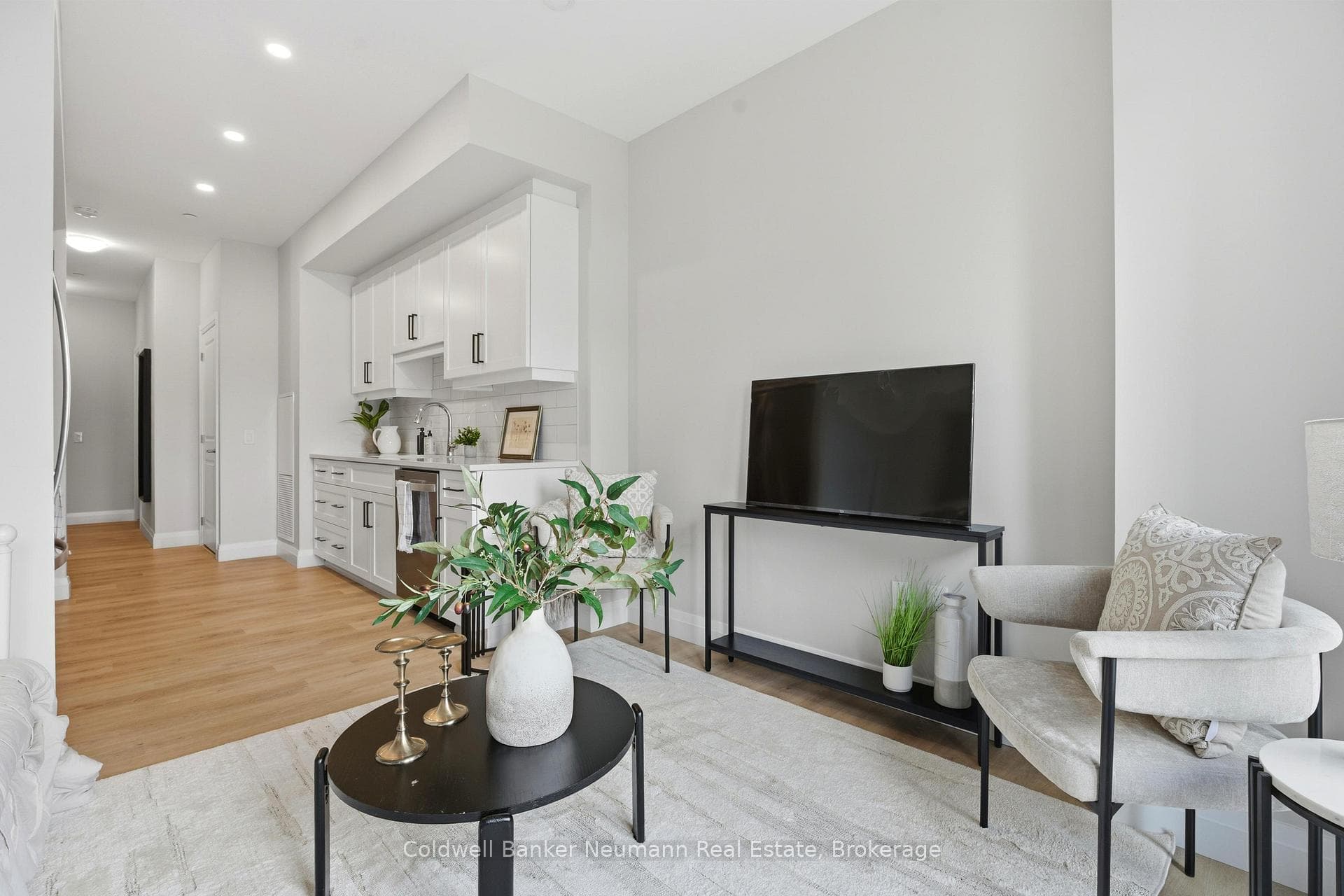 1882 Gordon Street Unit 118 photo 11