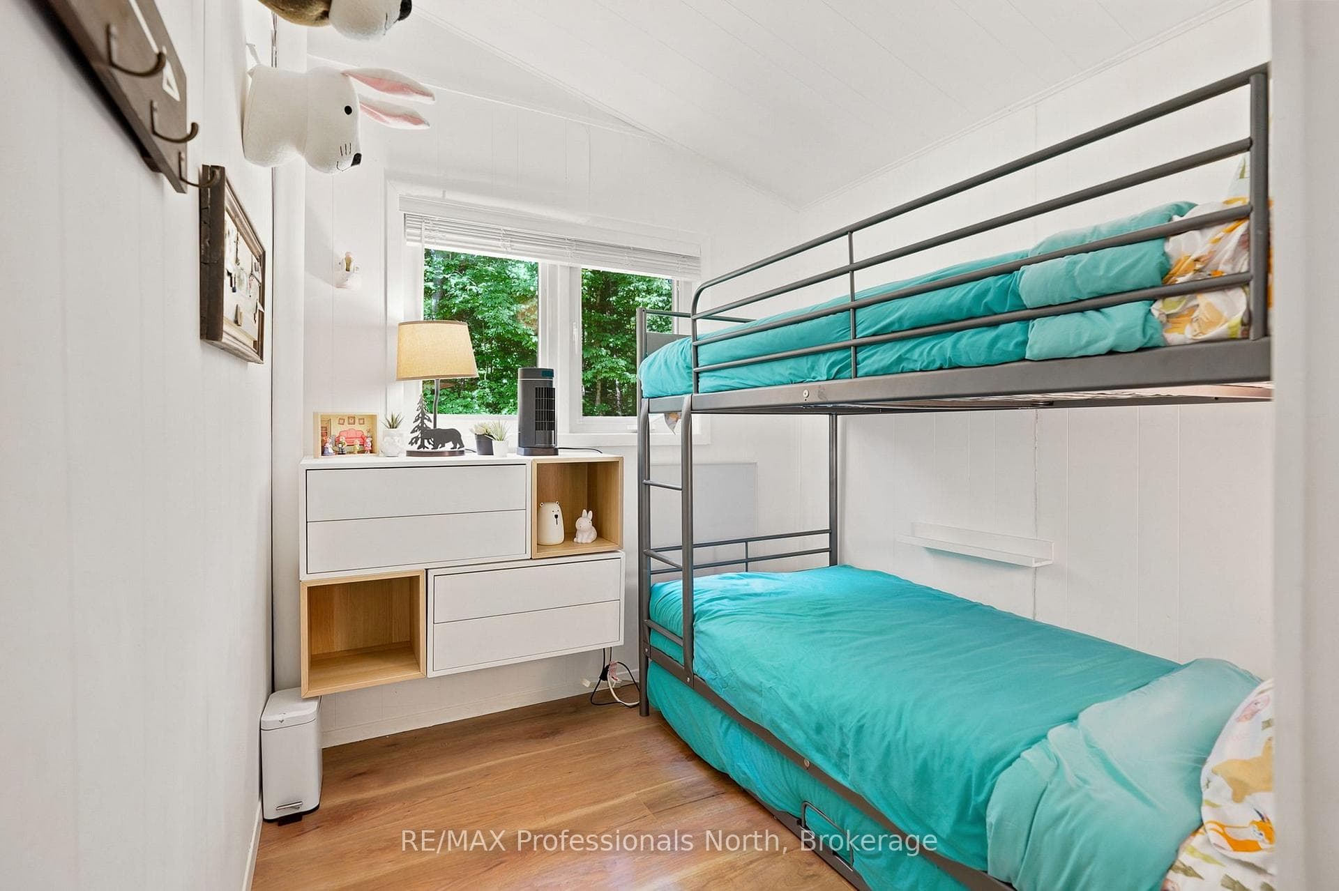 1245 Sherwood Forest Road photo 31