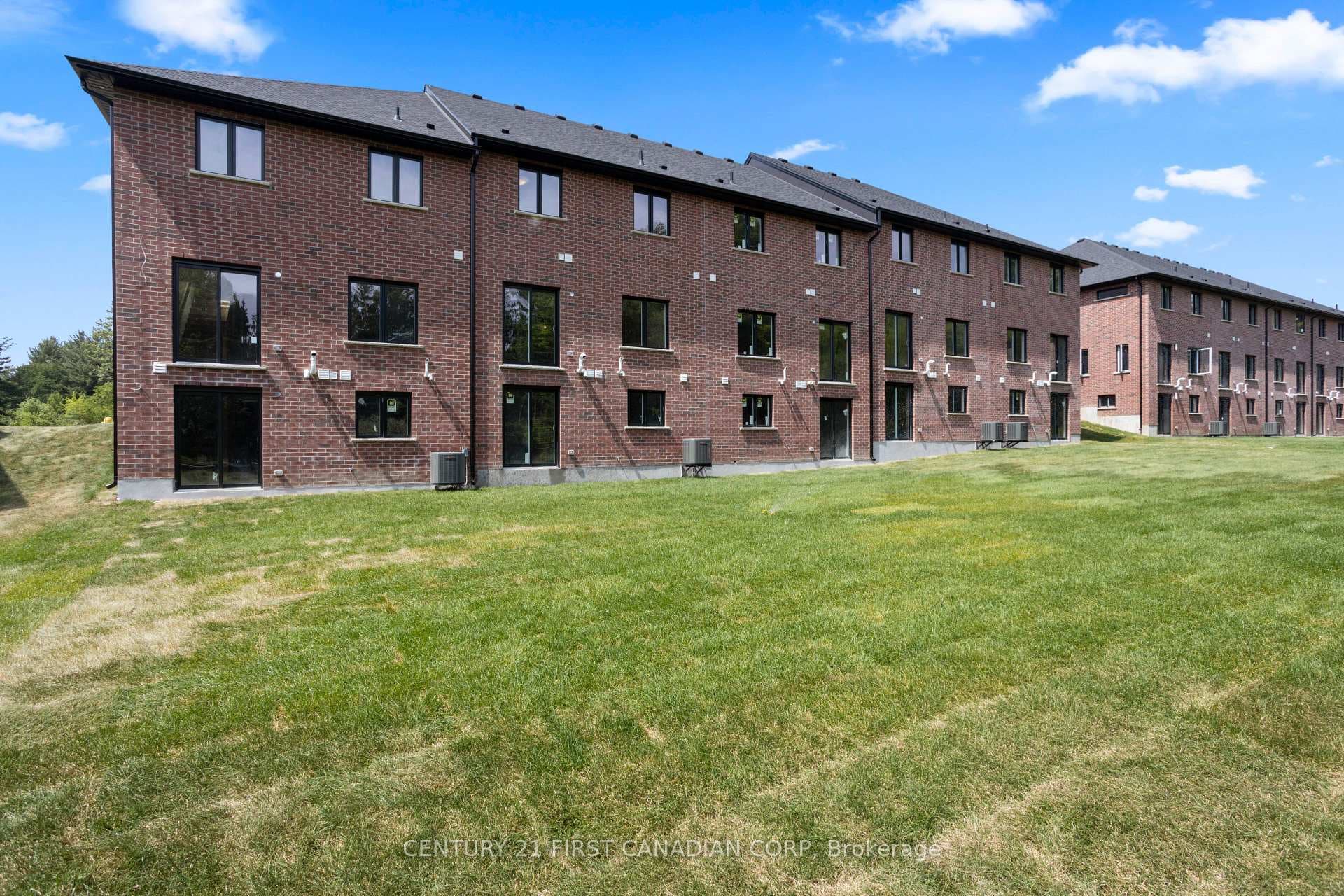 6905 HEATHWOODS Avenue photo 35