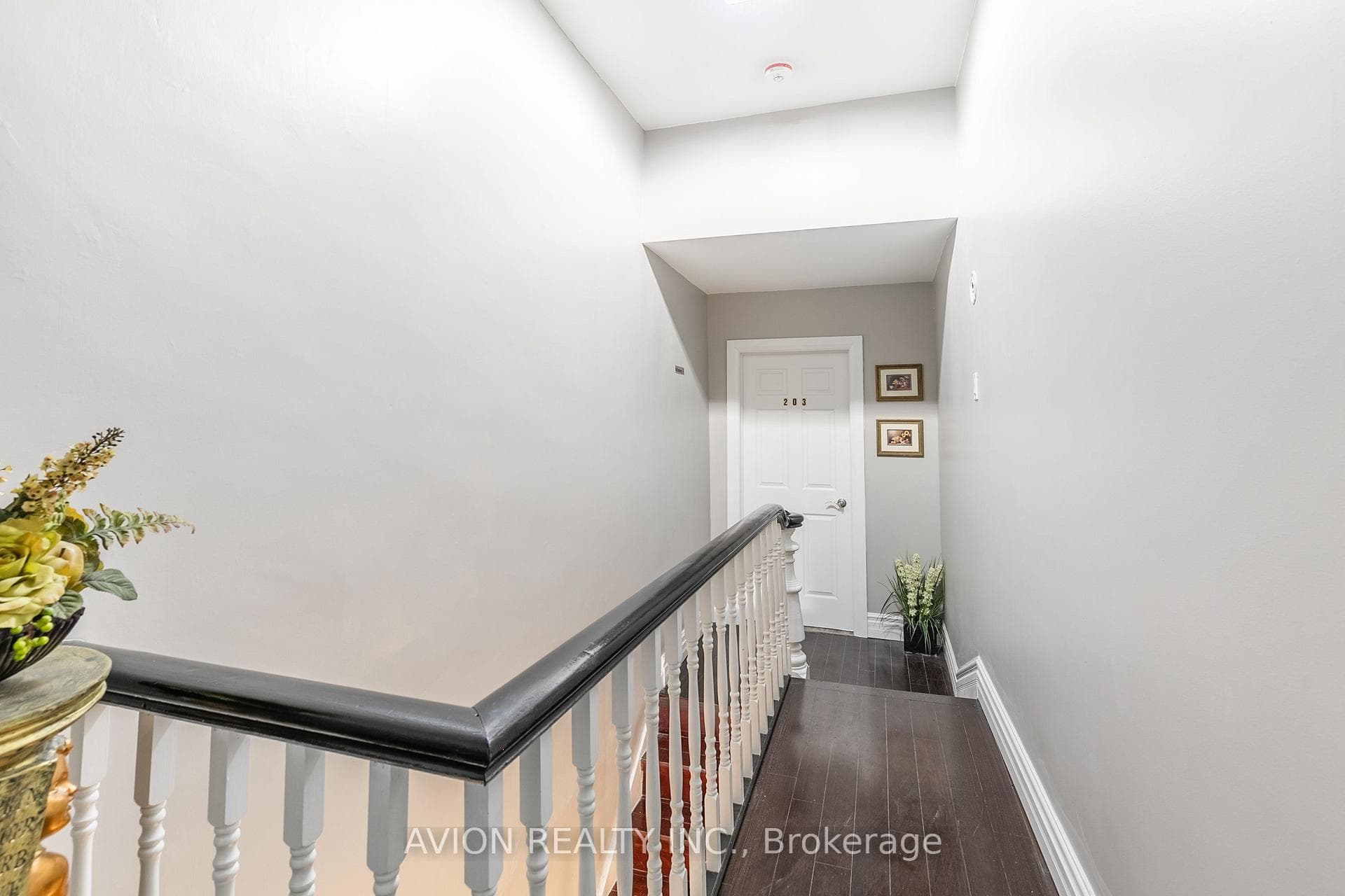 83 Sullivan Street photo 12