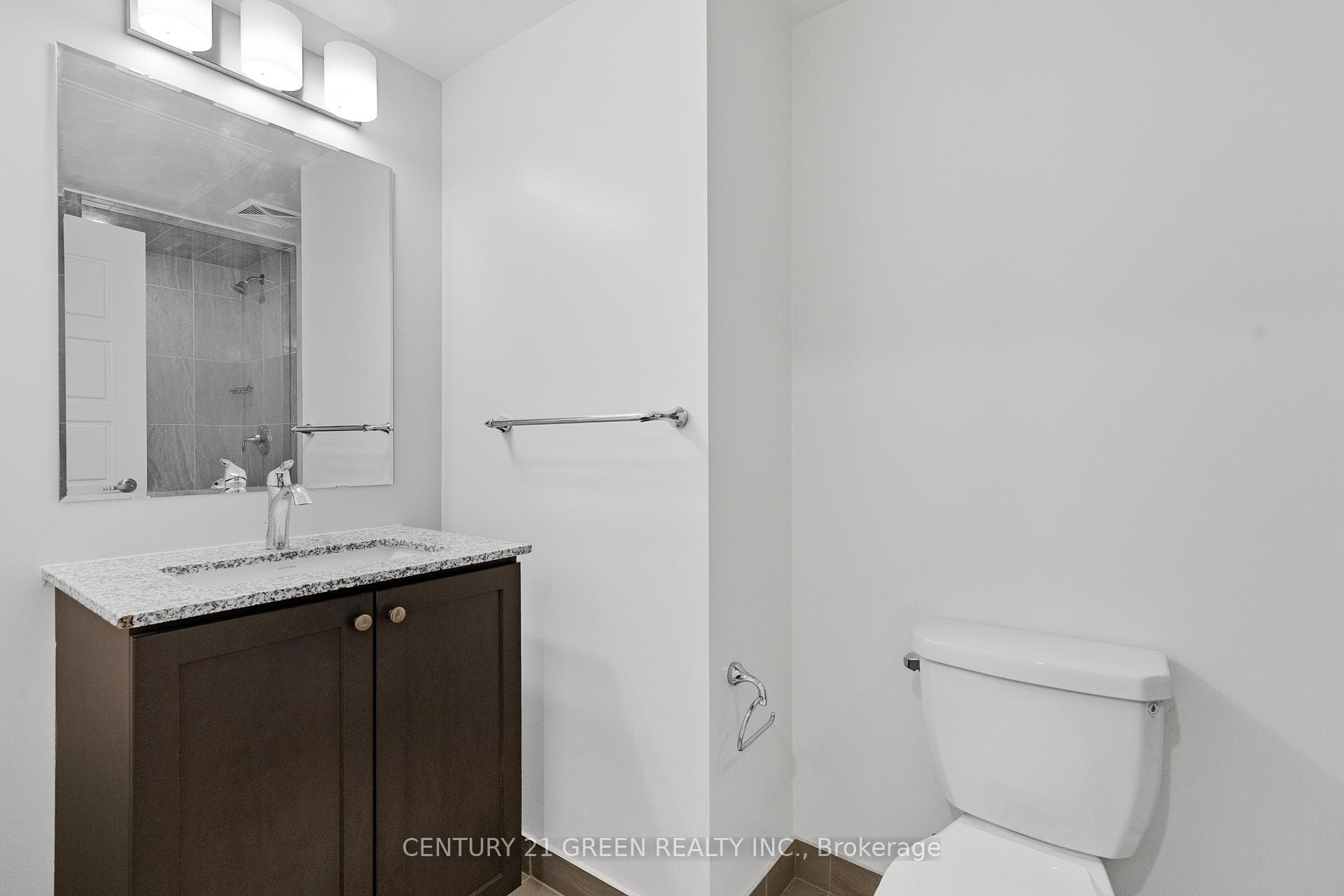1415 Dundas Street Unit 501 photo 9