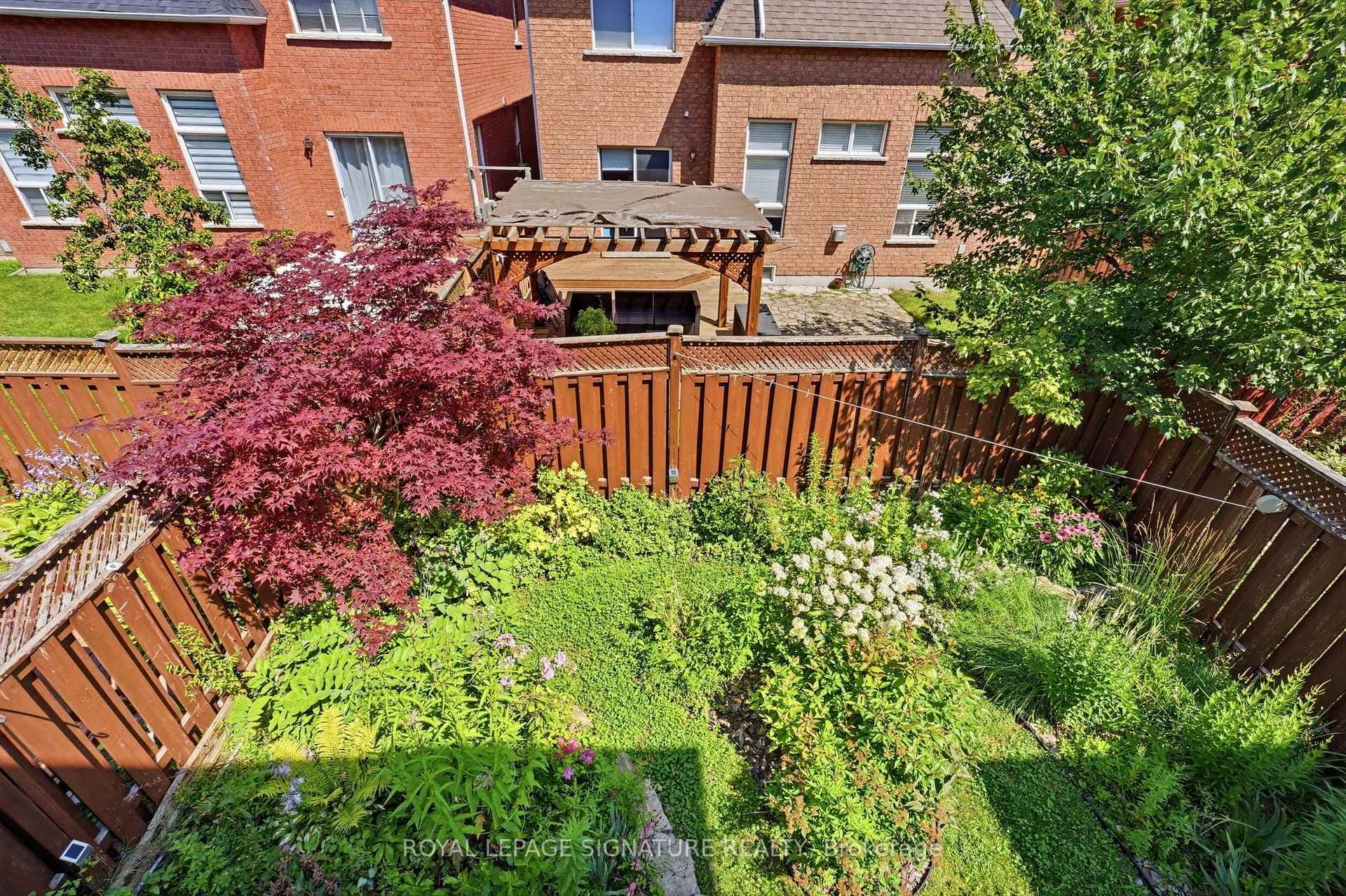 36 Moorefield Drive photo 28