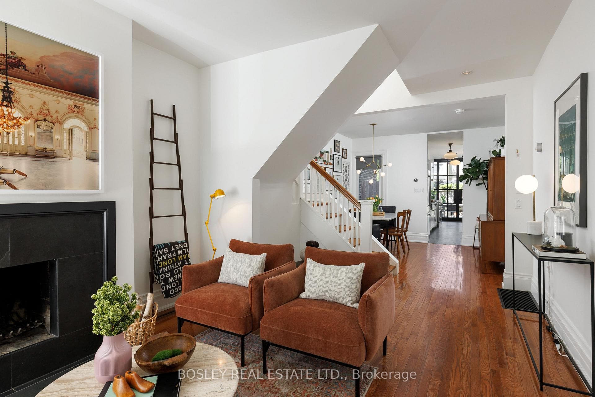 356 Ontario Street photo 9